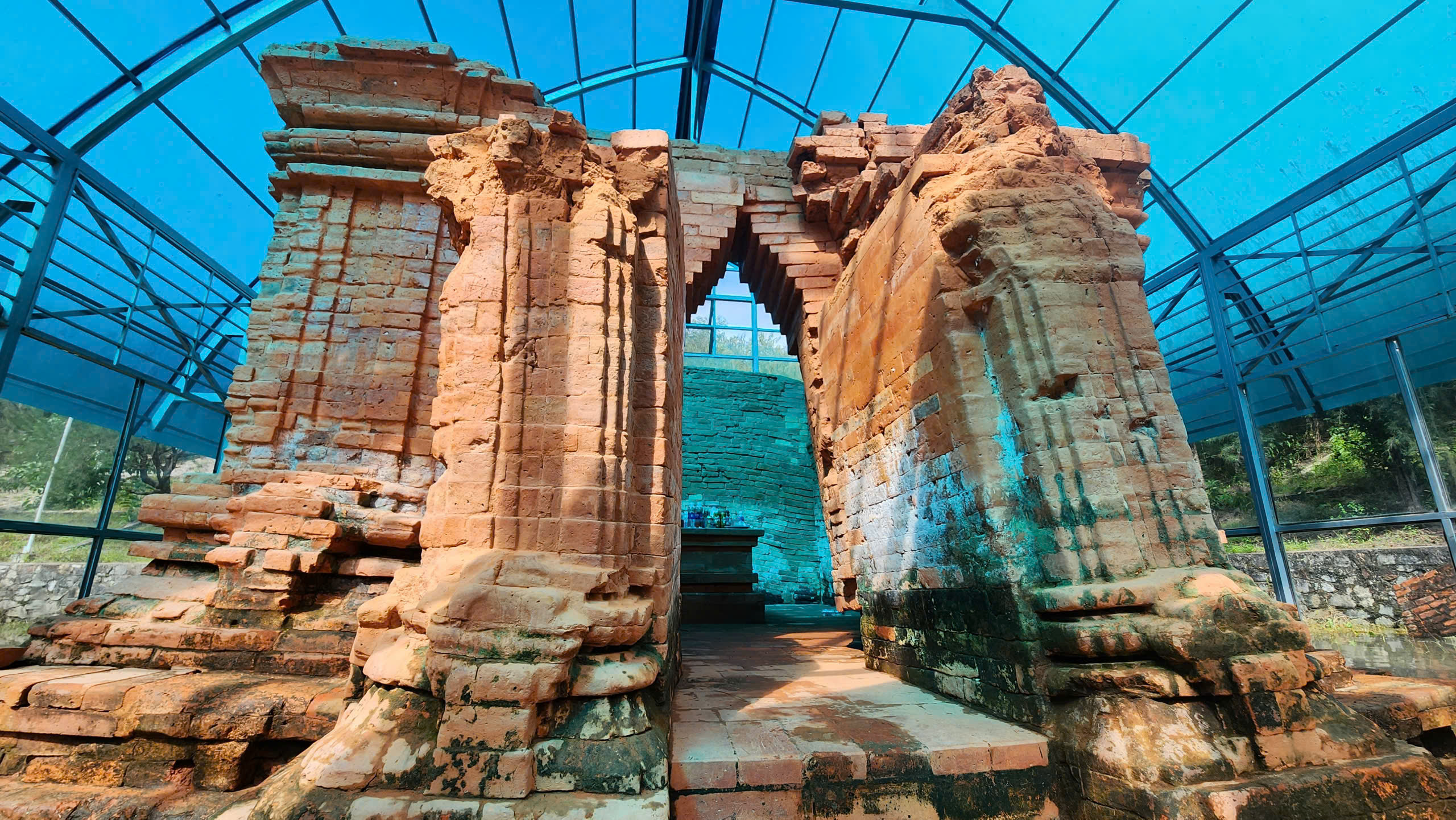 Bị Phó Chủ tịch TP Huế phê bình, cuộc "giải cứu" tháp Chăm hơn 1.200 năm tuổi ra sao? - Ảnh 4.