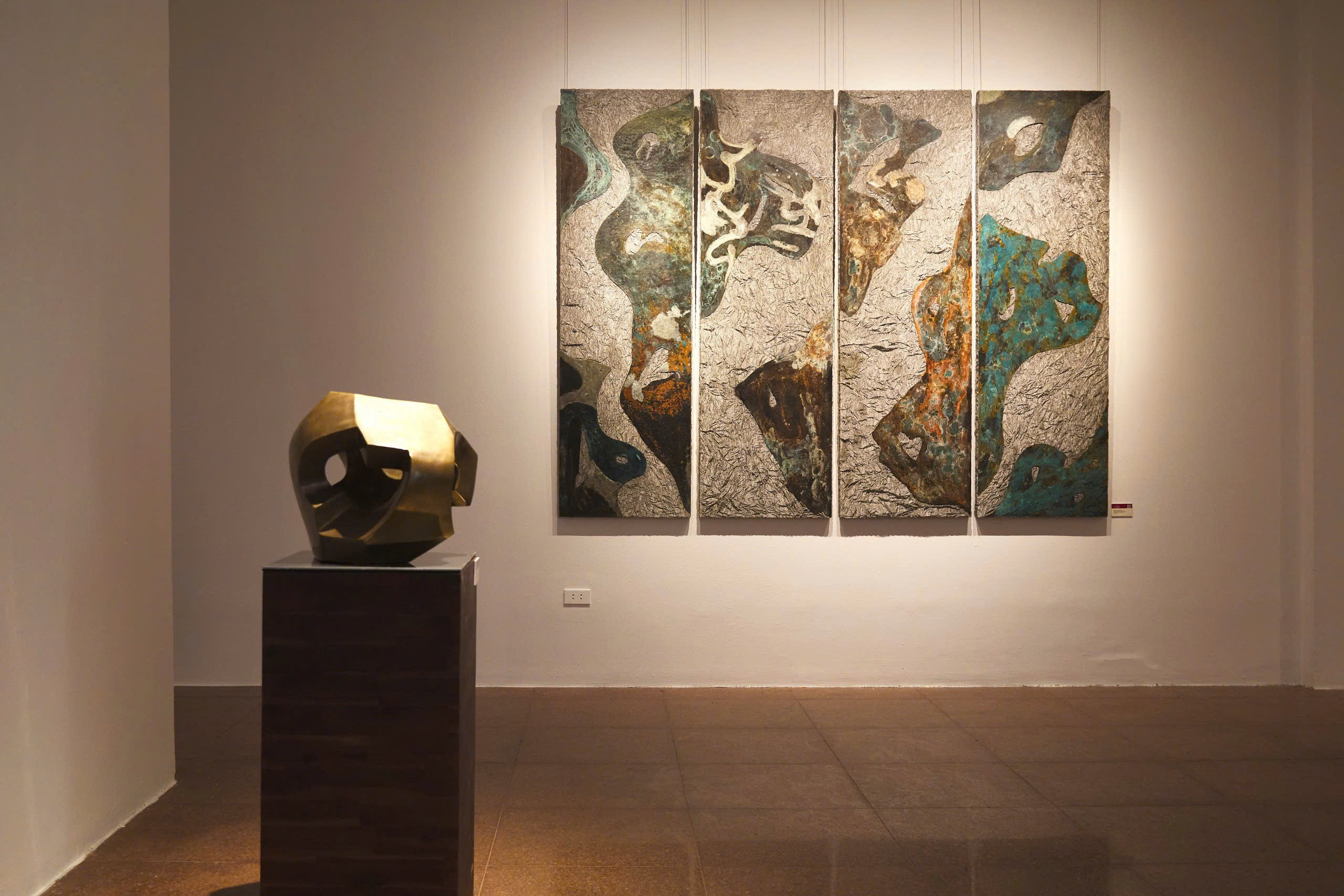 Triển lãm hội họa và điêu khắc Đinh Phong - Ảnh 3.