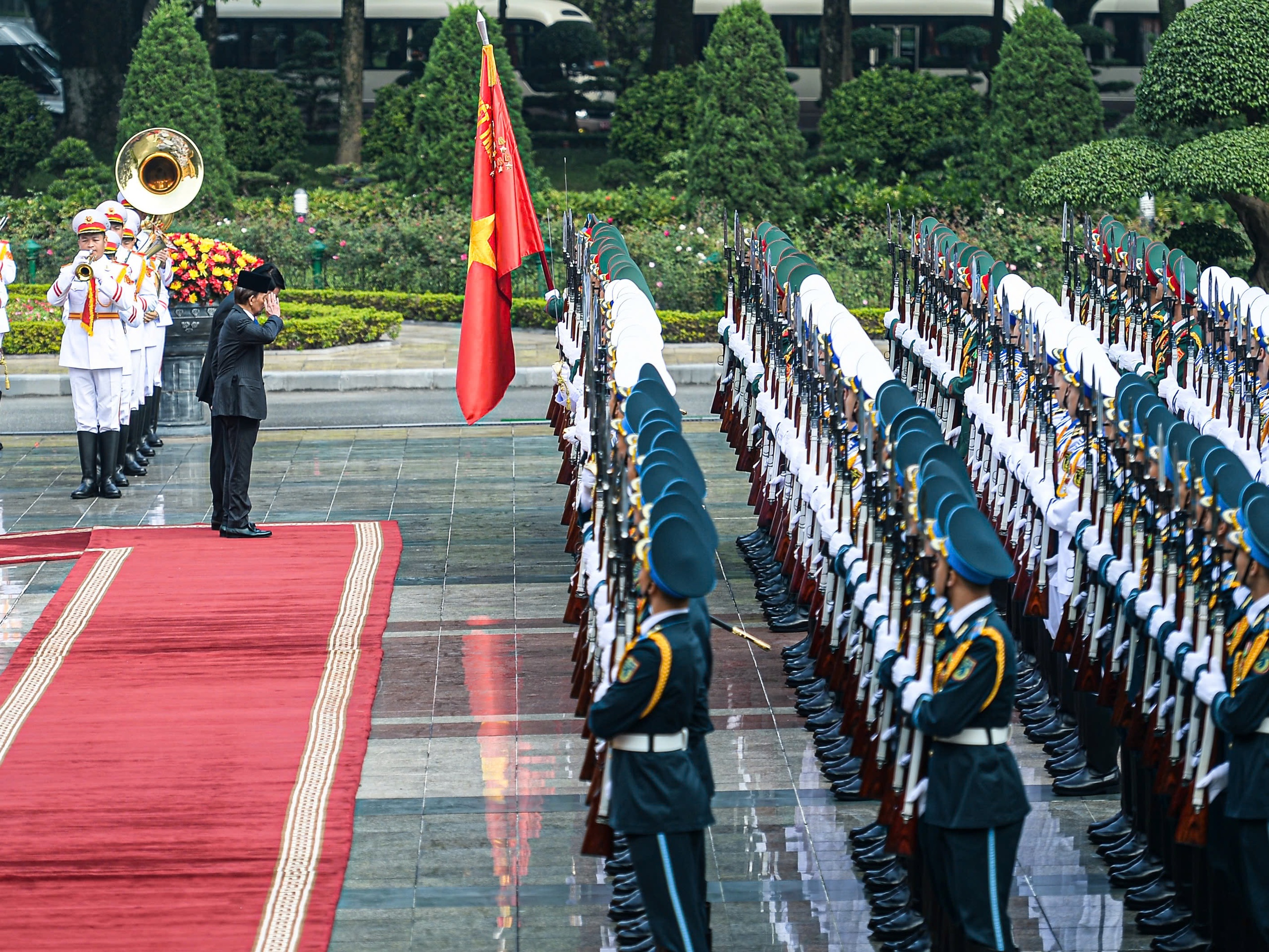 Chủ tịch nước Lương Cường chủ trì lễ đón chính thức Quốc vương Brunei - Ảnh 6.