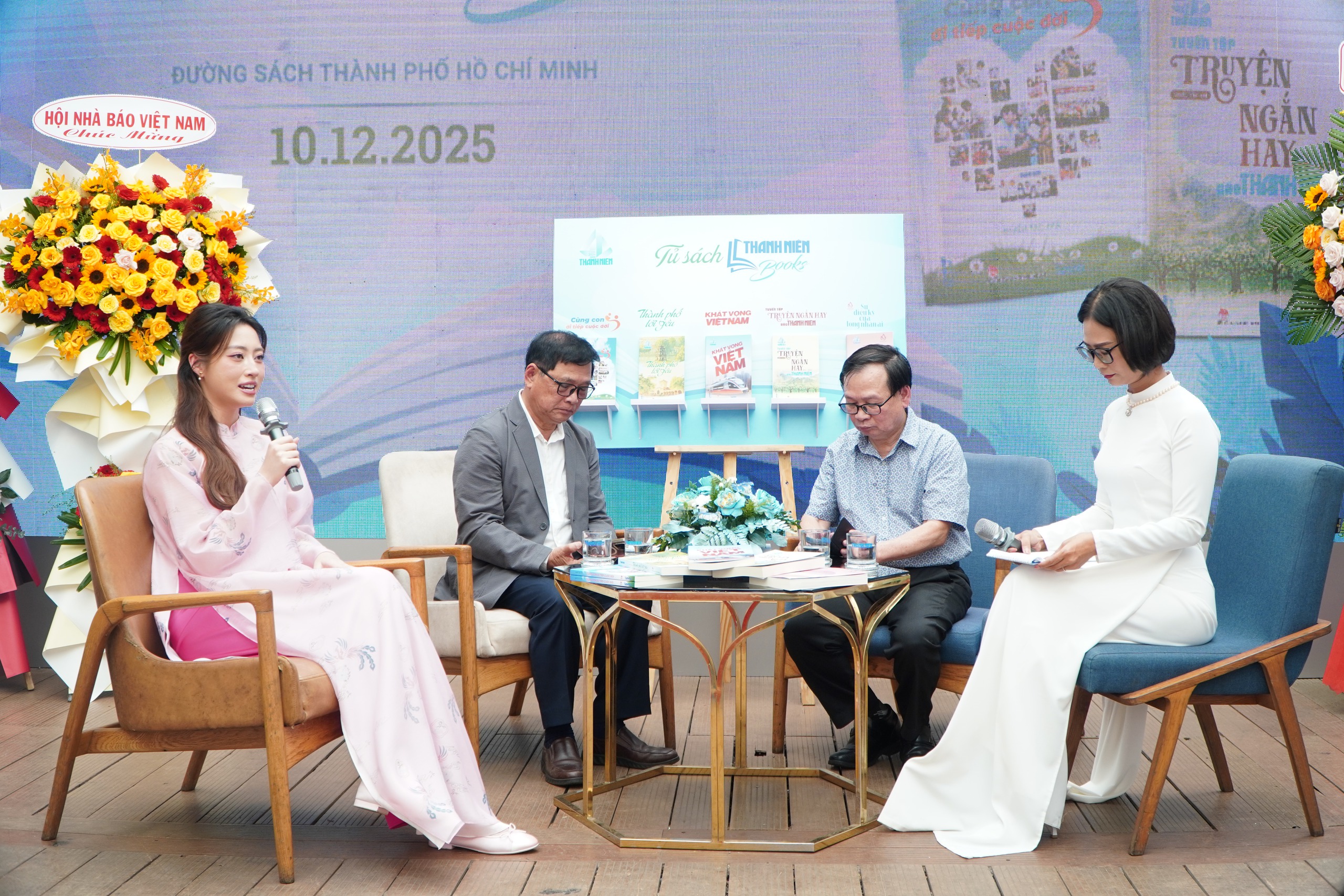 Báo Thanh Niên ra mắt Tủ sách Thanh Nien Books - Ảnh 13.