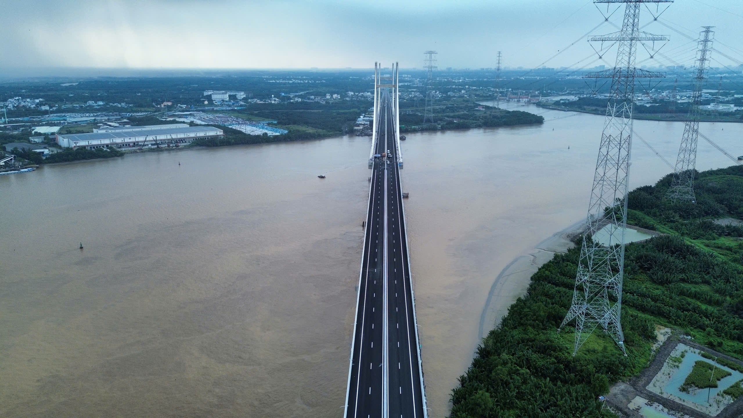 Nút giao Quốc lộ 51 "thắt nút" dự án cao tốc Bến Lức - Long Thành - Ảnh 1.