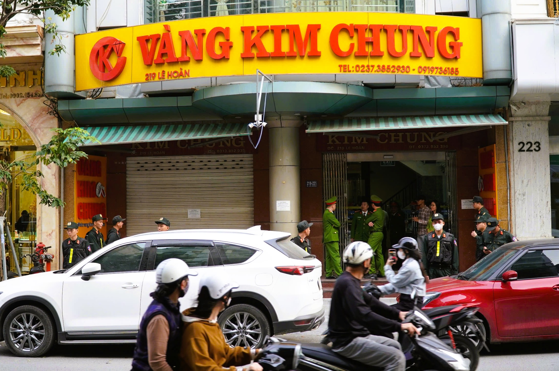 Cơ quan Thuế nói gì về tiệm vàng ở Thanh Hóa doanh thu 5.000 tỉ đồng, nộp thuế 10 triệu đồng/tháng - Ảnh 1.