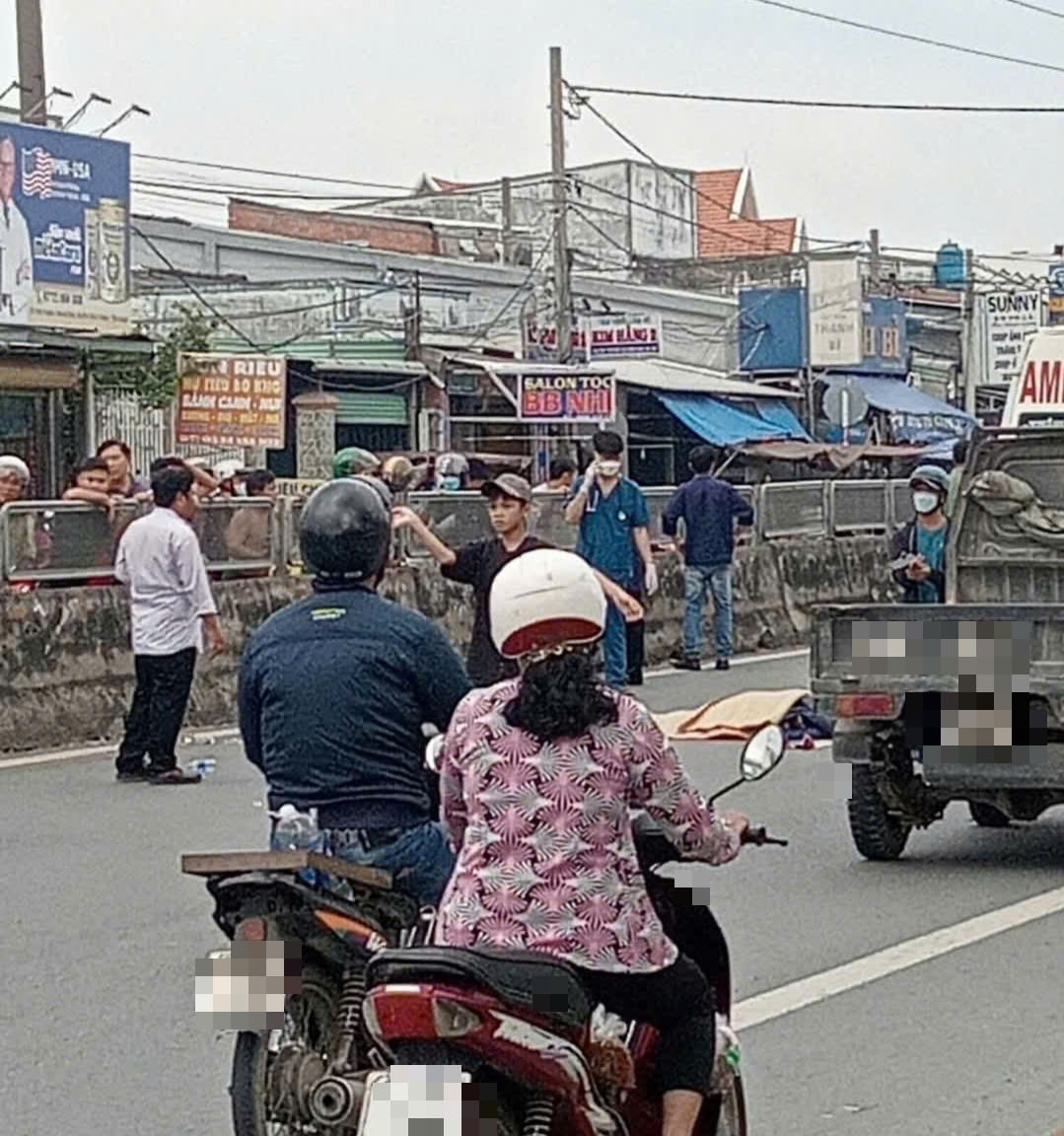 Tai nạn giao thông ở Đồng Tháp khiến 2 người tử vong tại chỗ thương tâm - Ảnh 1. Tai nạn giao thông ở Đồng Tháp khiến 2 người tử vong tại chỗ thương tâm - Ảnh 1.