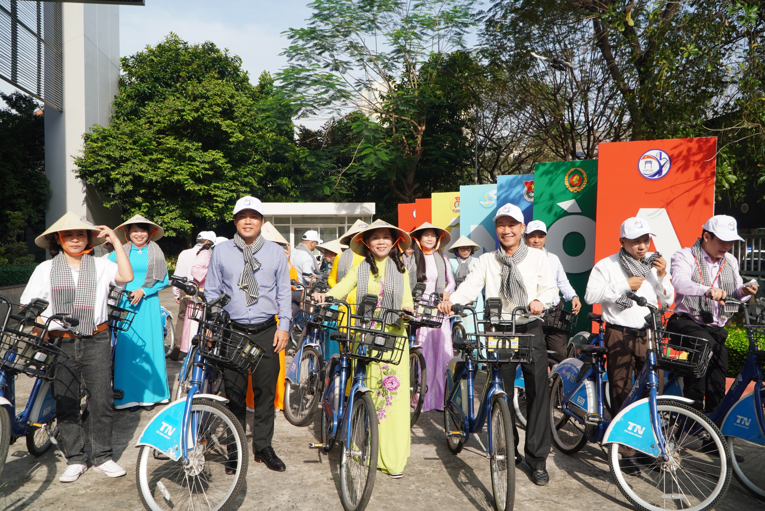 - Ảnh 2. - Ảnh 2.