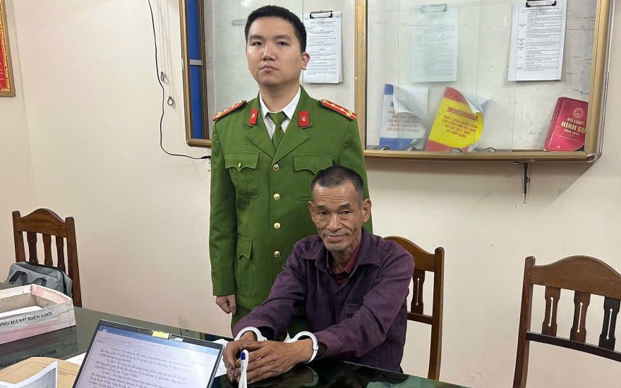 Công an Gia Lai bắt đối tượng truy nã trên quốc lộ 14 - Ảnh 2.