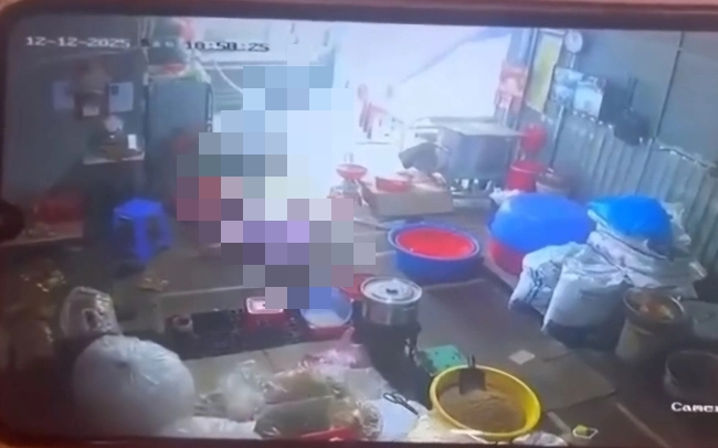 Ch&eacute;m &ldquo;vợ&rdquo; tử vong v&igrave; ph&aacute;t hiện người đ&agrave;n &ocirc;ng kh&aacute;c trong nh&agrave;  - Ảnh 2.