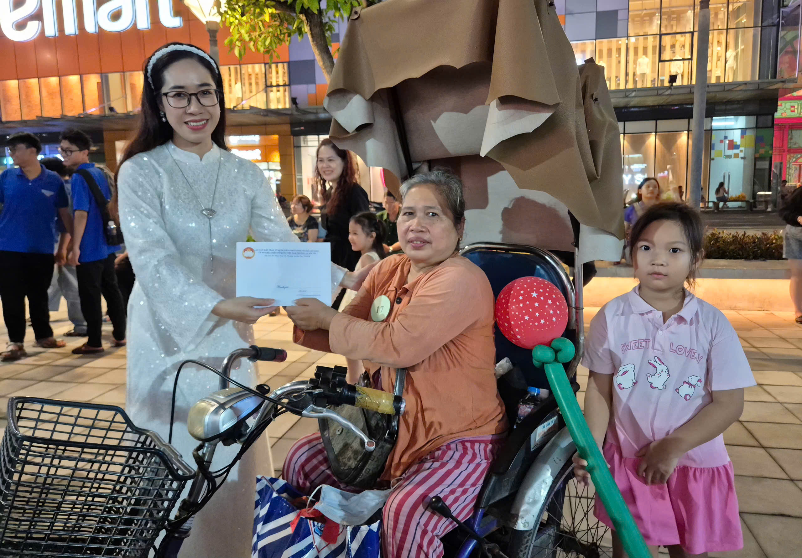 Nhiều hoạt động ý nghĩa tại "Ngày hội non sông- Dân tộc kết đoàn" phường An Hội Tây - Ảnh 7.