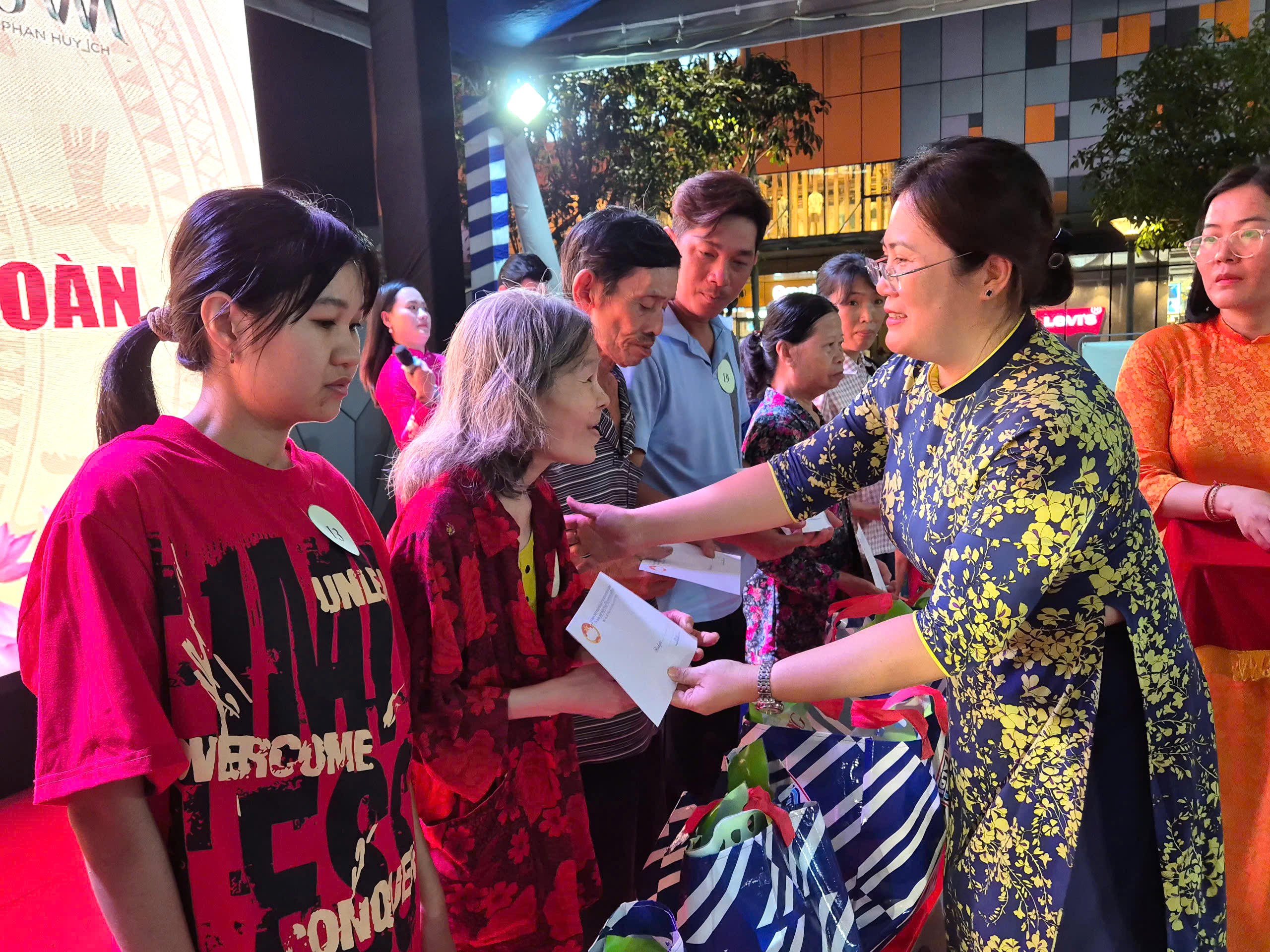 Nhiều hoạt động ý nghĩa tại "Ngày hội non sông- Dân tộc kết đoàn" phường An Hội Tây - Ảnh 5.