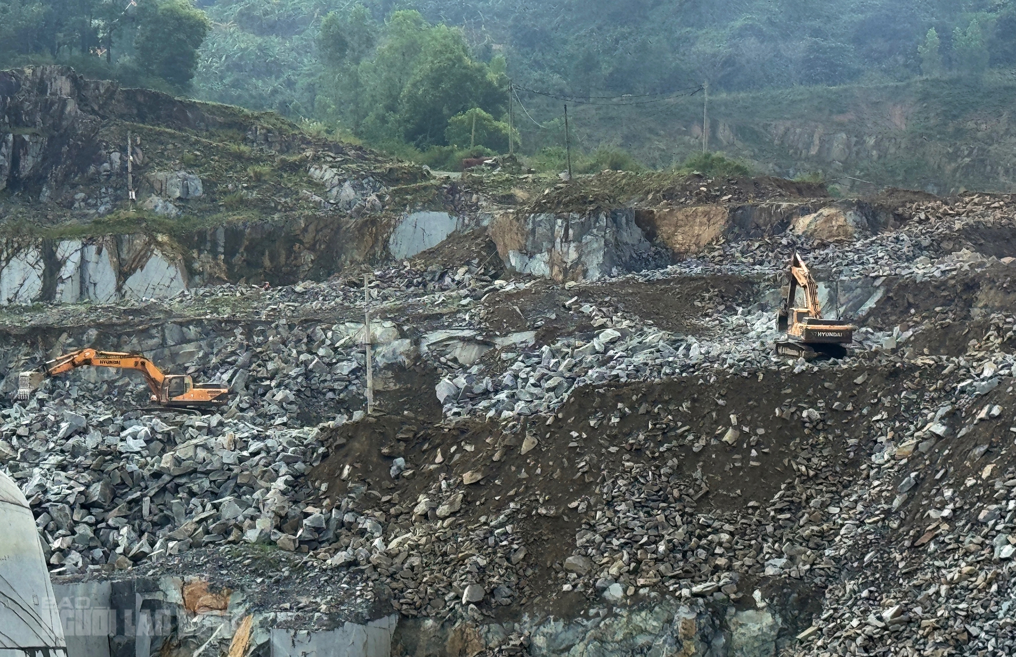 - Ảnh 5. - Ảnh 5.