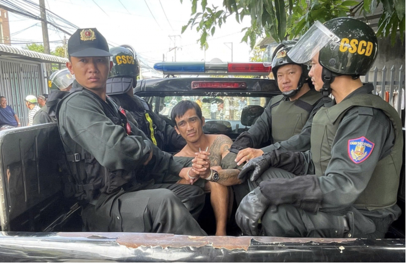 Cần Thơ: Vây bắt đối tượng nghiện ma túy chống đối lực lượng Công an - Ảnh 1.