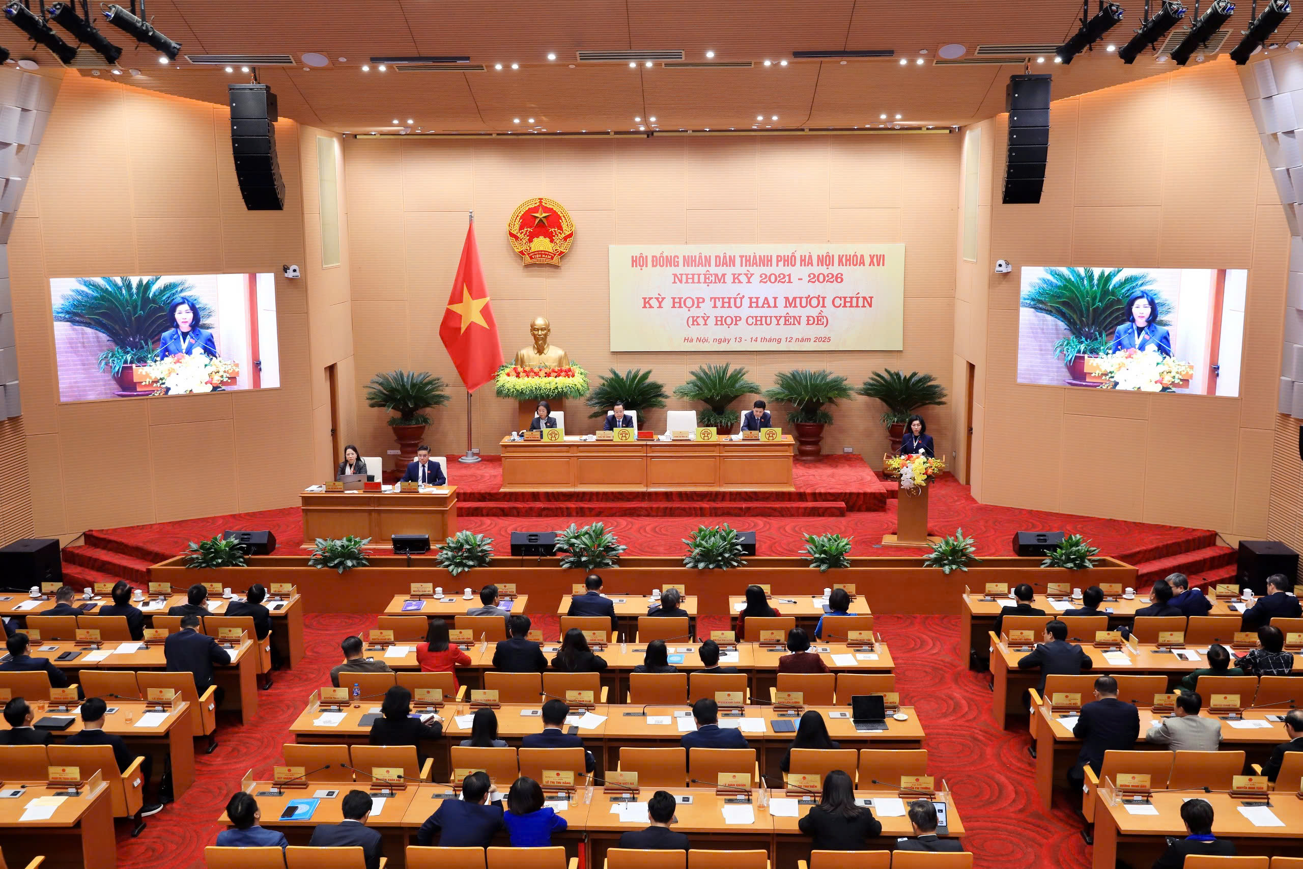 Siêu dự án Hà Nội gần 1 , 8 triệu tỉ đồng cho khu đô thị thể thao Olympic và Trục đại lộ sông Hồng - Ảnh 1. Siêu dự án Hà Nội gần 1 , 8 triệu tỉ đồng cho khu đô thị thể thao Olympic và Trục đại lộ sông Hồng - Ảnh 1.