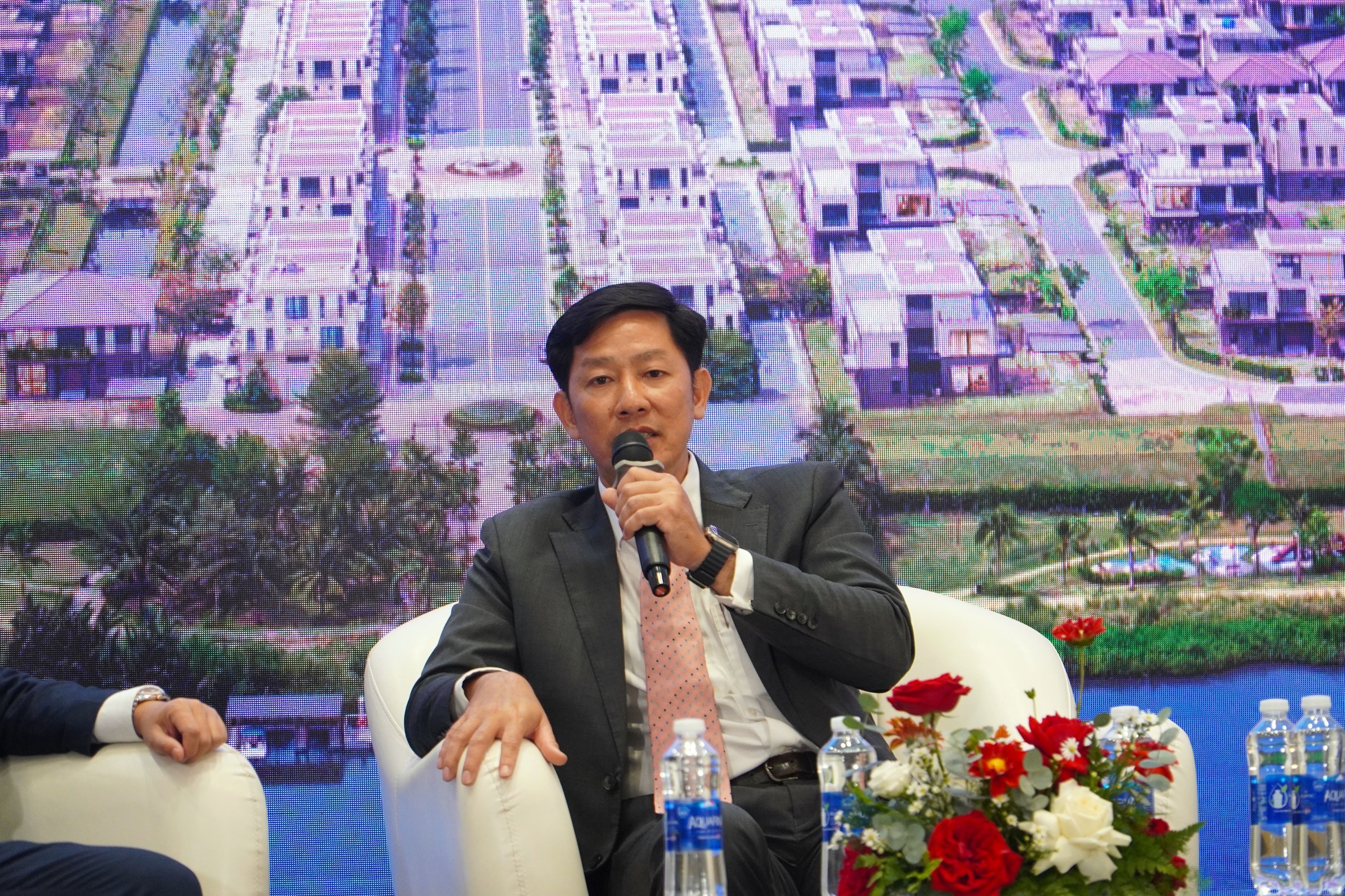 Tạo cơ hội để kiều bào an cư tại quê nhà - Ảnh 2.