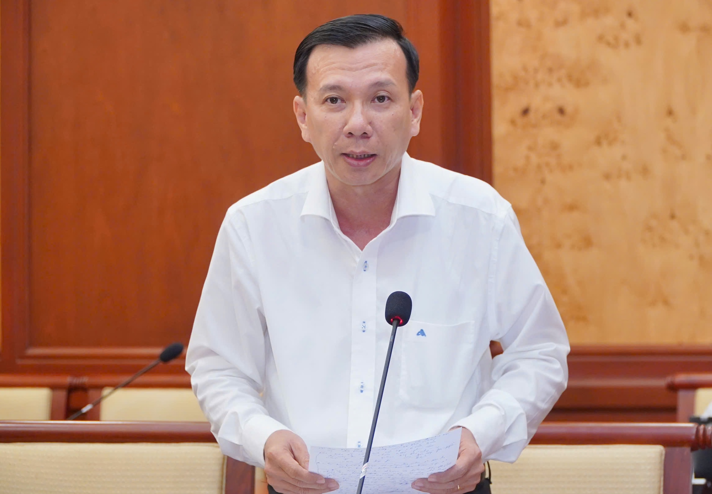 B&iacute; thư Th&agrave;nh ủy TPHCM x&uacute;c động trước những việc rất nhỏ v&igrave; d&acirc;n - Ảnh 8.