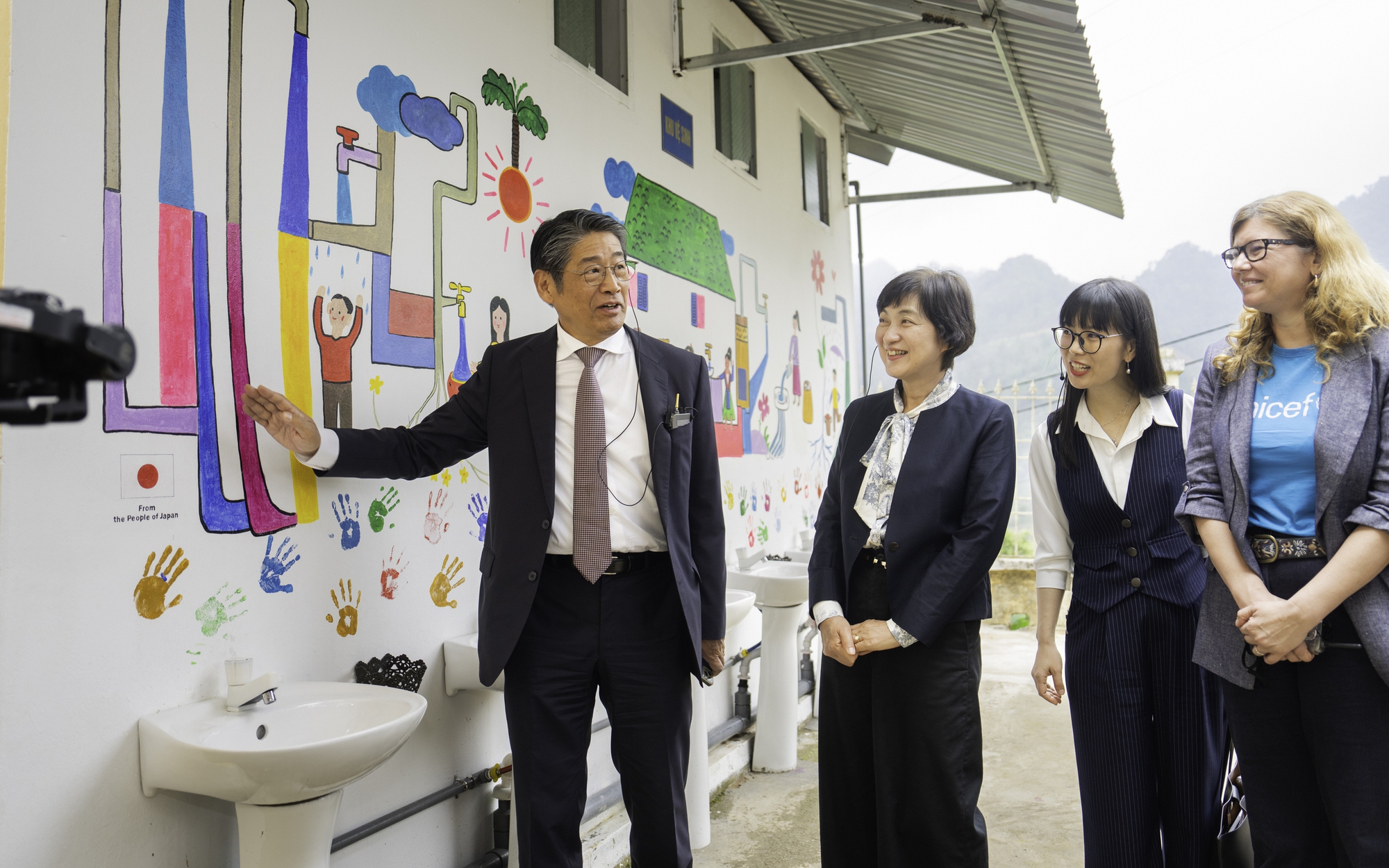 Nhật Bản hỗ trợ k&yacute; t&uacute;c x&aacute; cho học sinh v&ugrave;ng cao - Ảnh 2.