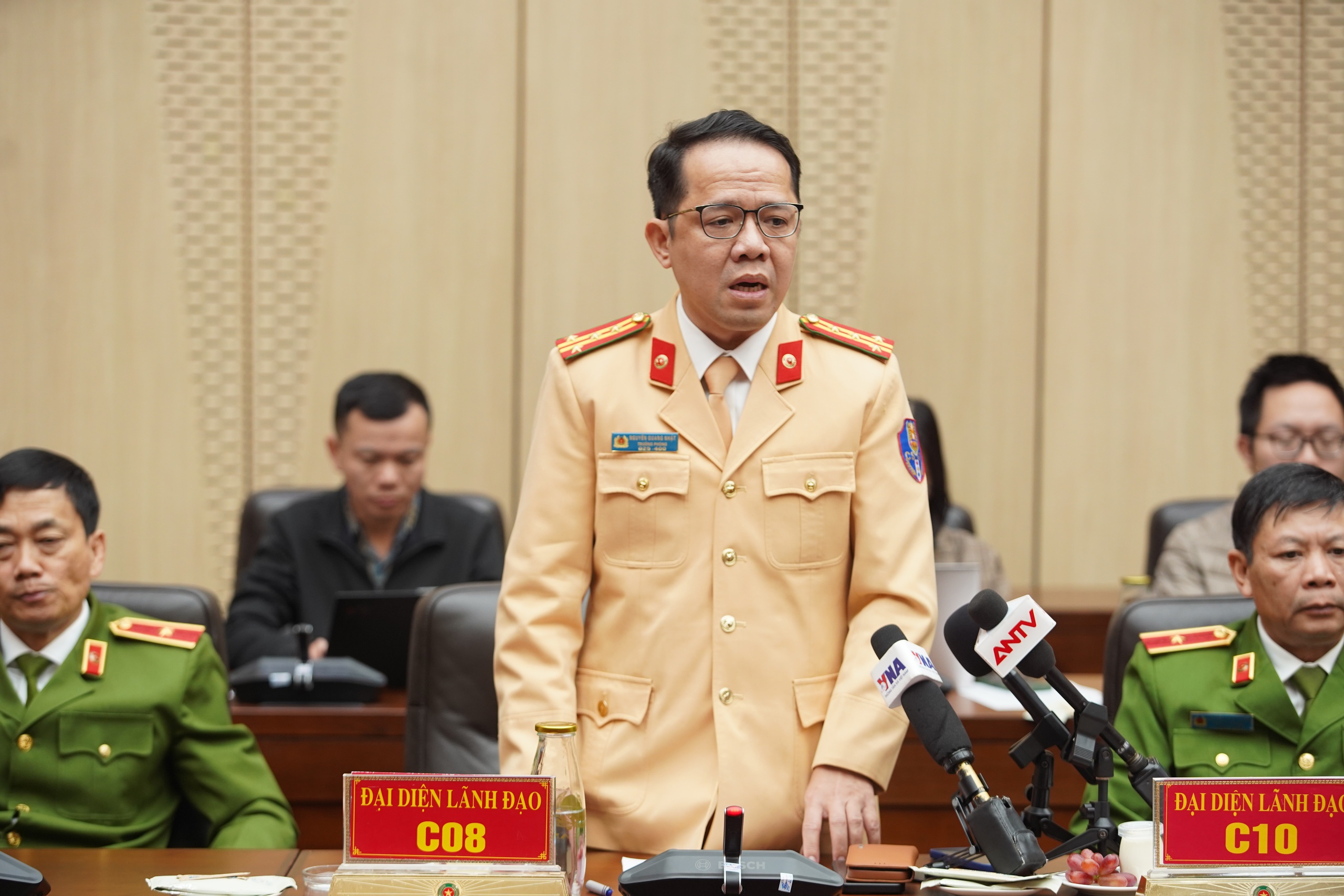 CSGT ứng dụng camera AI nhưng vẫn cần hiện diện trên đường phố - Ảnh 1. CSGT ứng dụng camera AI nhưng vẫn cần hiện diện trên đường phố - Ảnh 1.