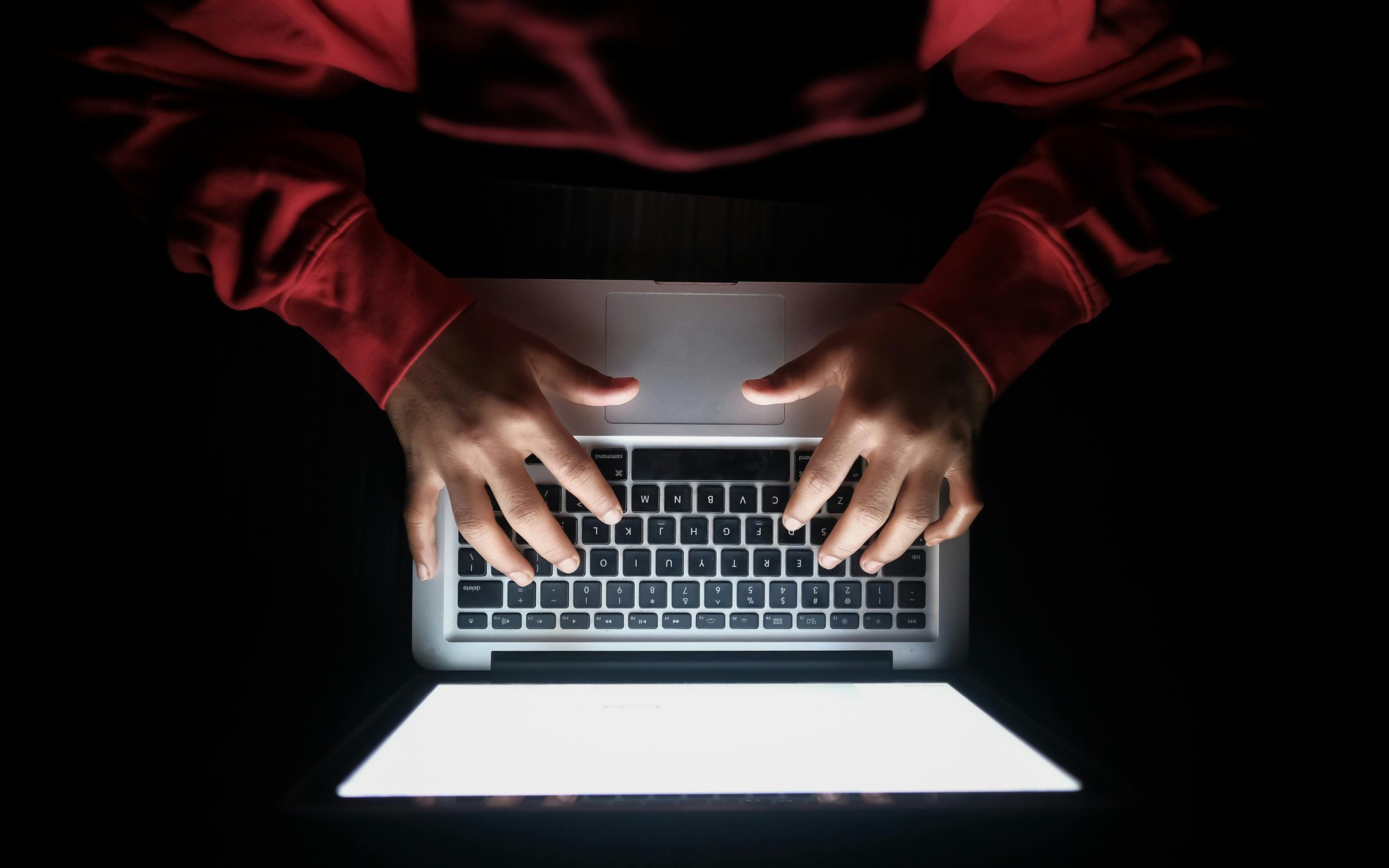 Lừa đảo qua cuộc thi &aacute;o d&agrave;i tr&ecirc;n mạng x&atilde; hội khiến phụ nữ mất 7 , 6 tỉ đồng - Ảnh 2.