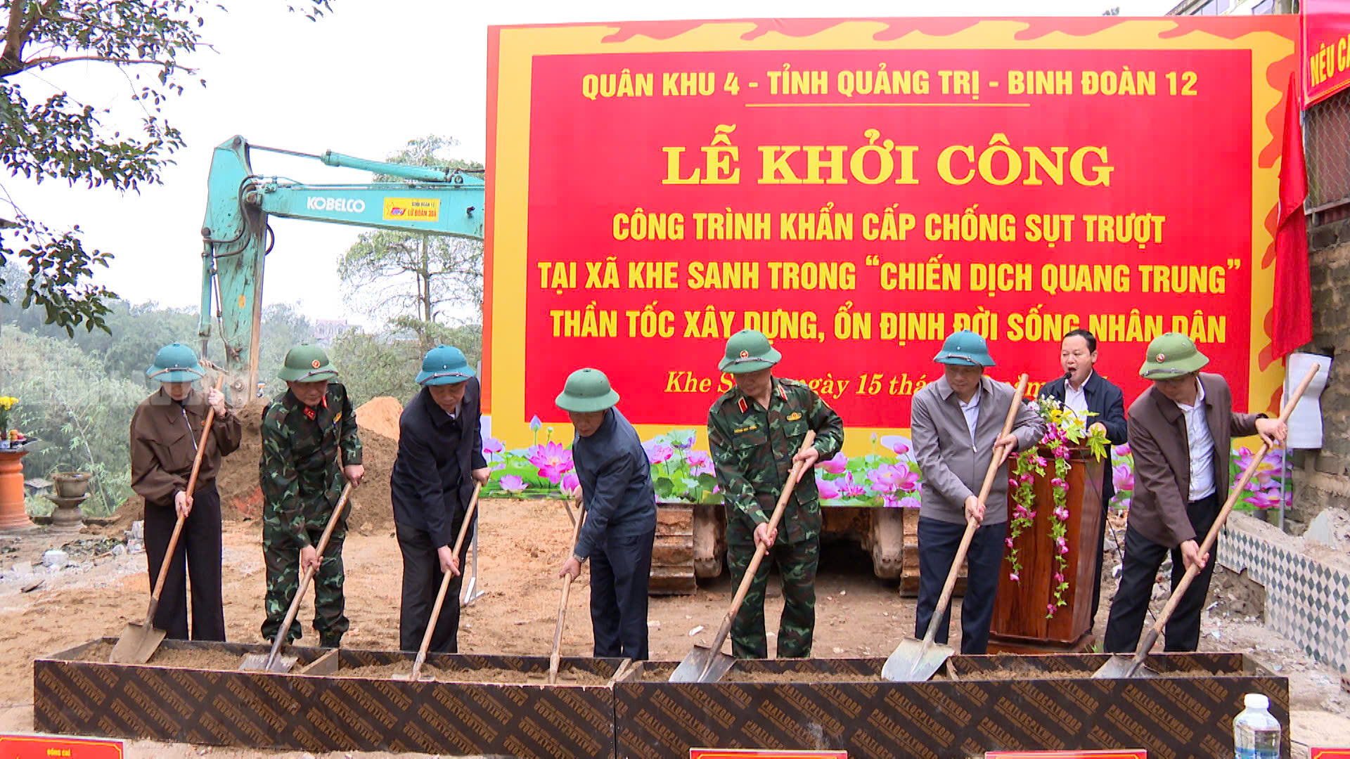 Công trình chống sụt trượt Khe Sanh khẩn trương triển khai giữa Sương mù dày đặc - Ảnh 13. Công trình chống sụt trượt Khe Sanh khẩn trương triển khai giữa Sương mù dày đặc - Ảnh 13.