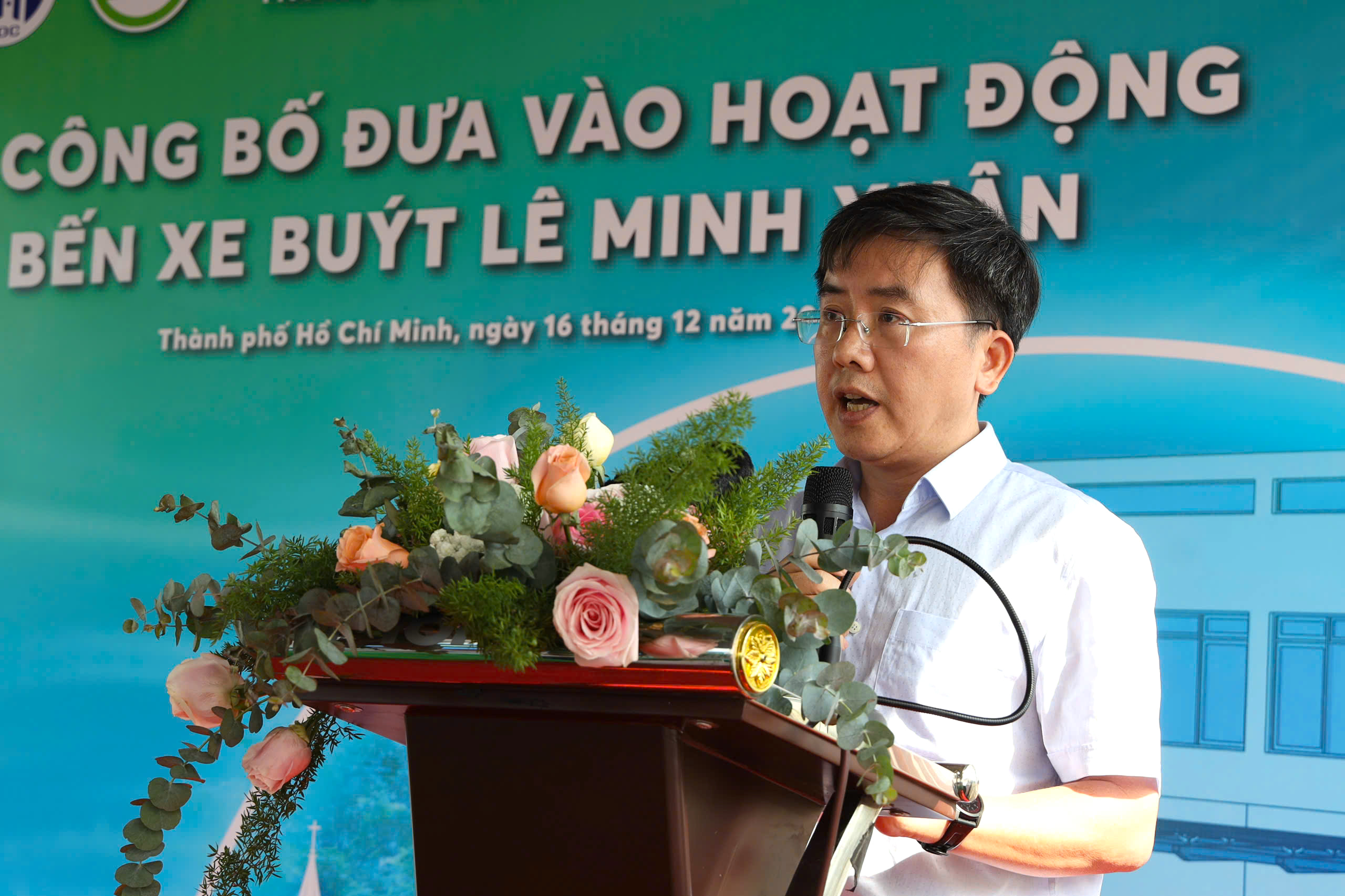 TPHCM: Vận hành bến xe buýt 70 tỉ đồng - Ảnh 4.