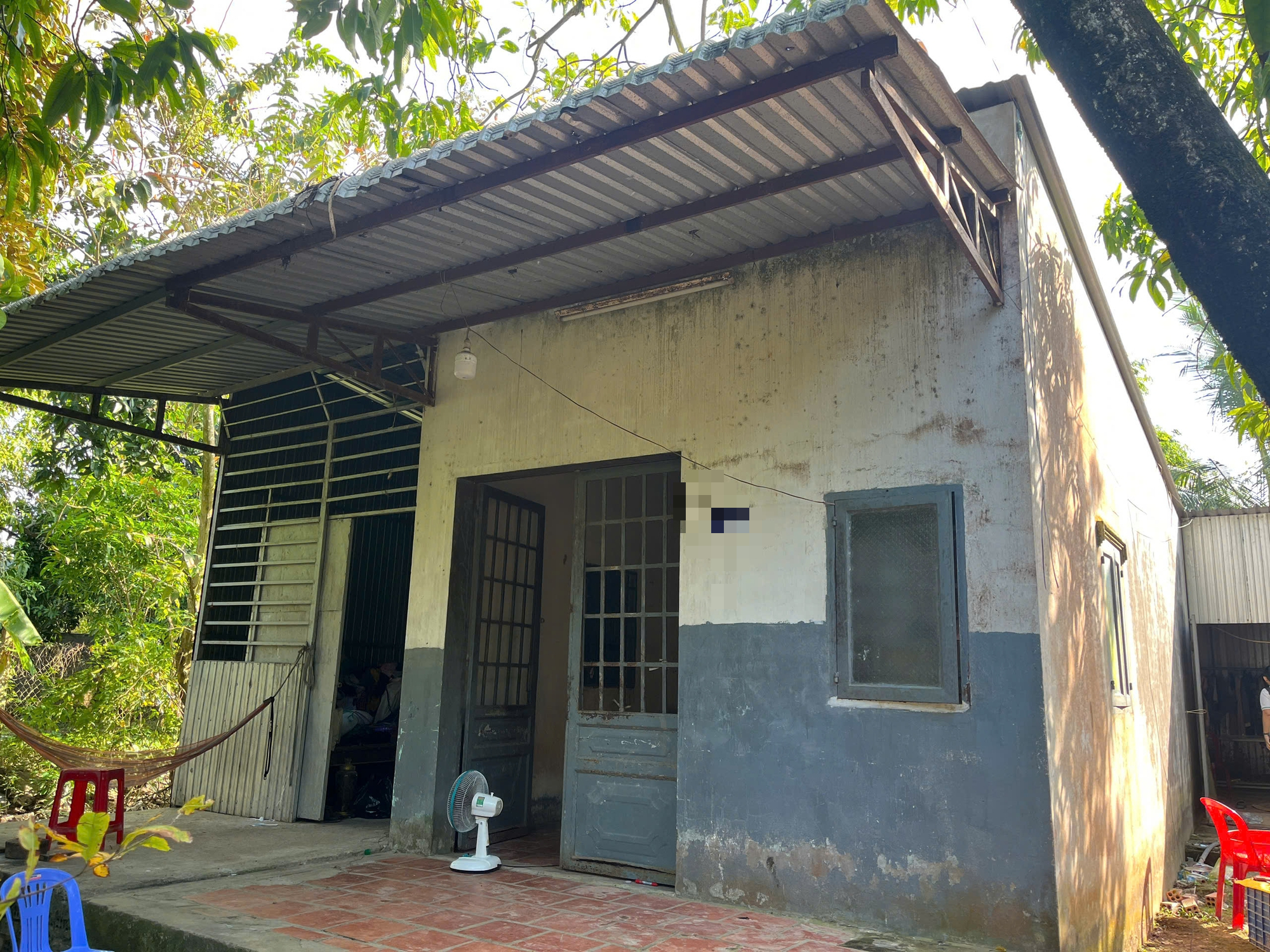 Hoàn cảnh đáng thương của nam sinh lớp 12 nghi bị bắt cóc đưa qua Campuchia - Ảnh 1.