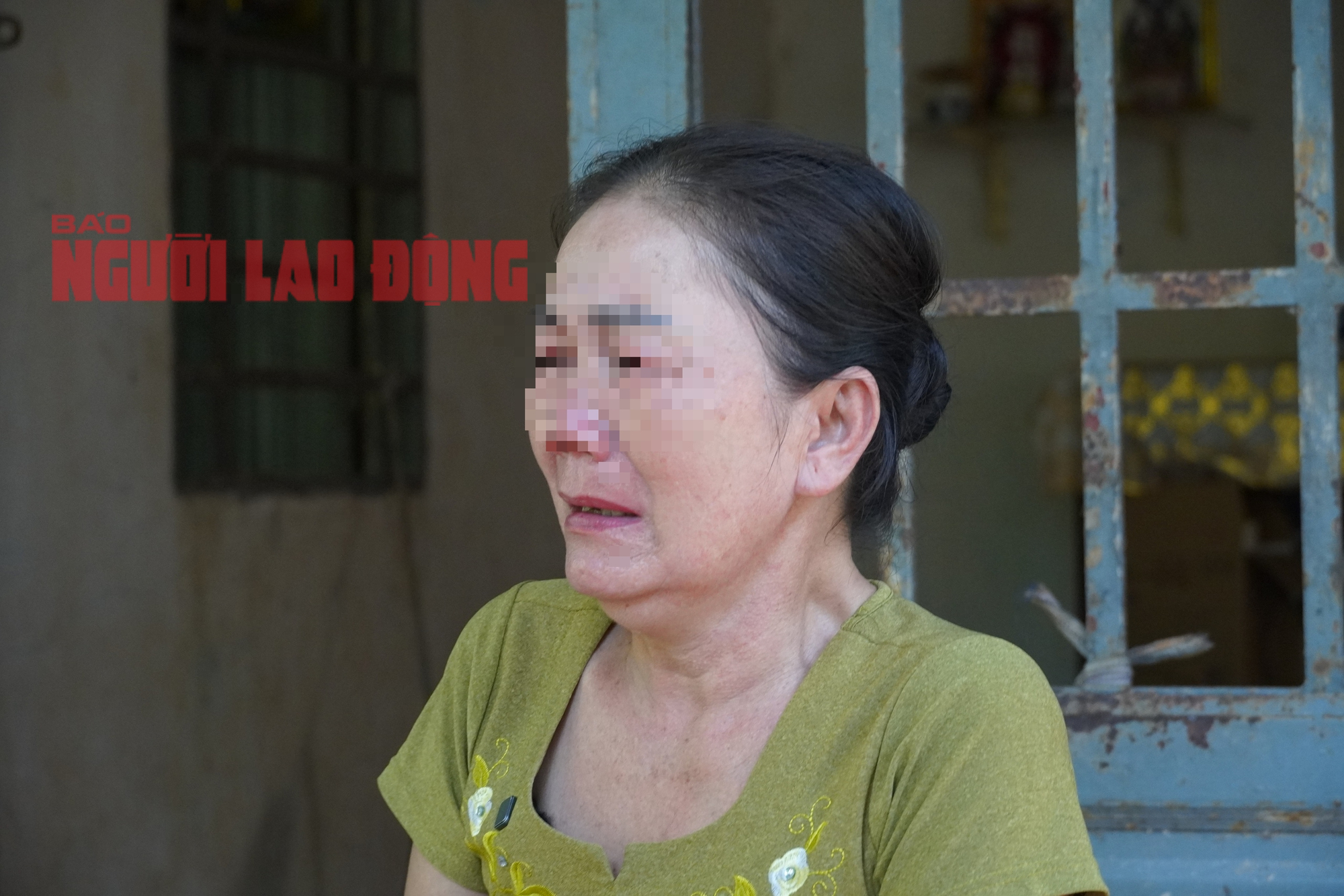 Vụ nam sinh nghi bị bắt cóc đưa qua Campuchia: Nước mắt người mẹ nghèo, bệnh tật - Ảnh 1.