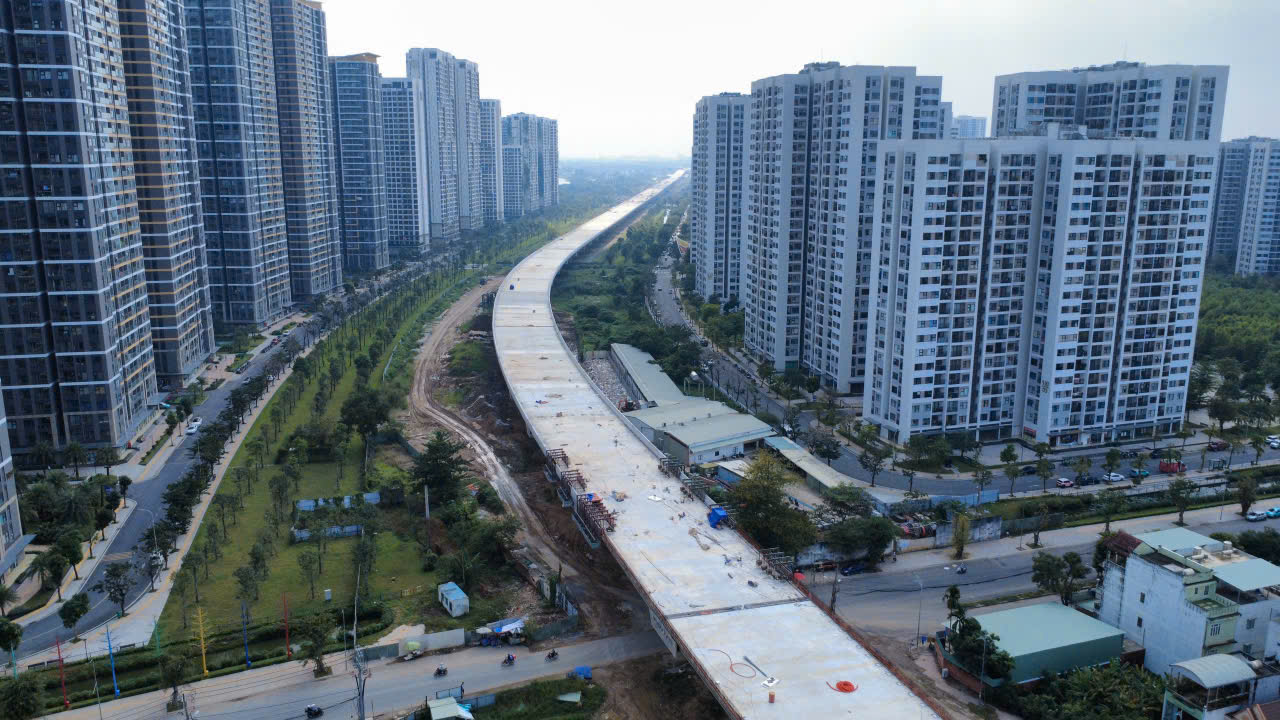ĐỘT PHÁ HẠ TẦNG, KIẾN TẠO VỊ THẾ: TP HCM khởi sắc với loạt dự án giao thông