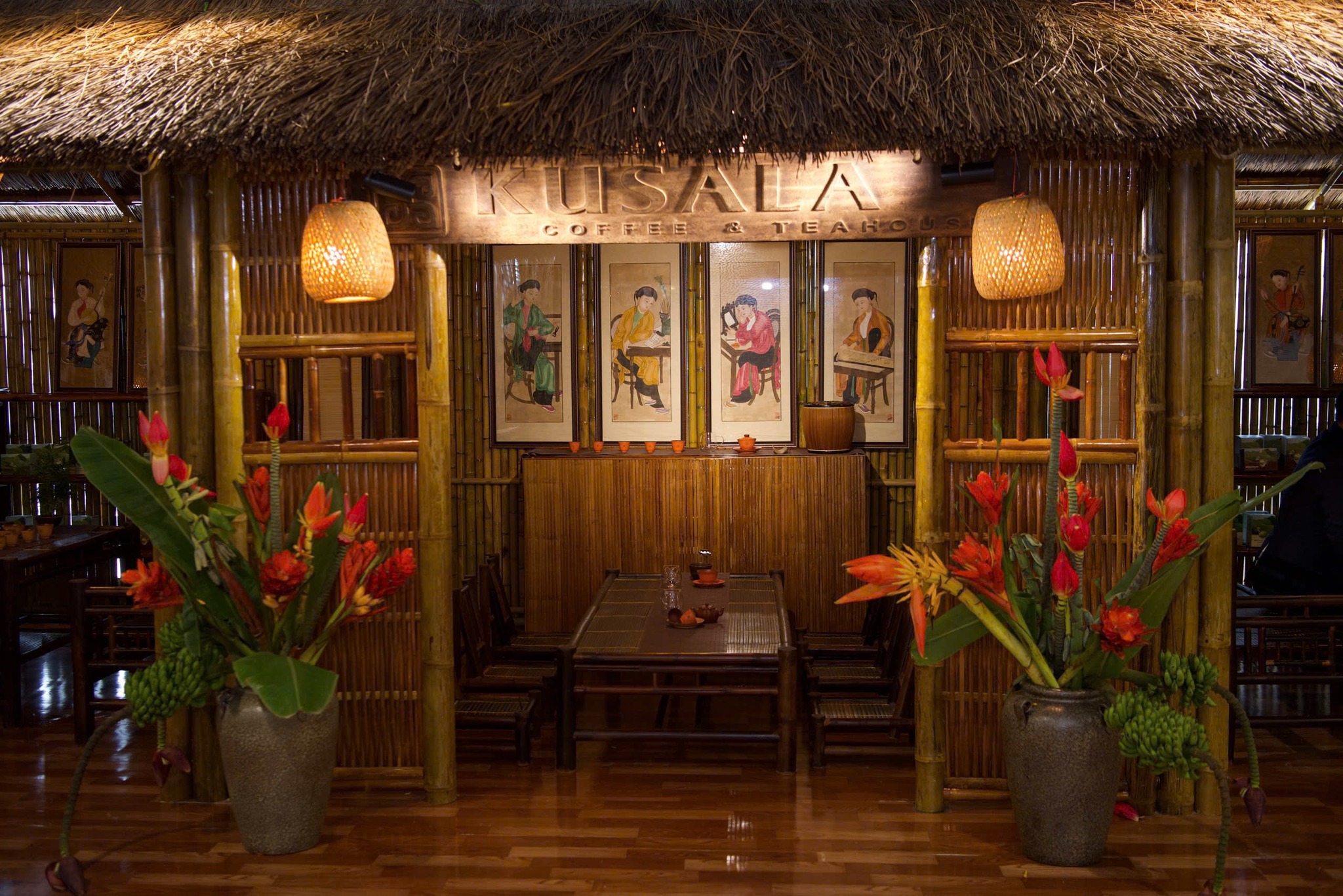 Cho&aacute;ng ngợp trước biểu tượng rồng thi&ecirc;ng đỏ rực tại s&acirc;n bay Nội B&agrave;i - Ảnh 19.