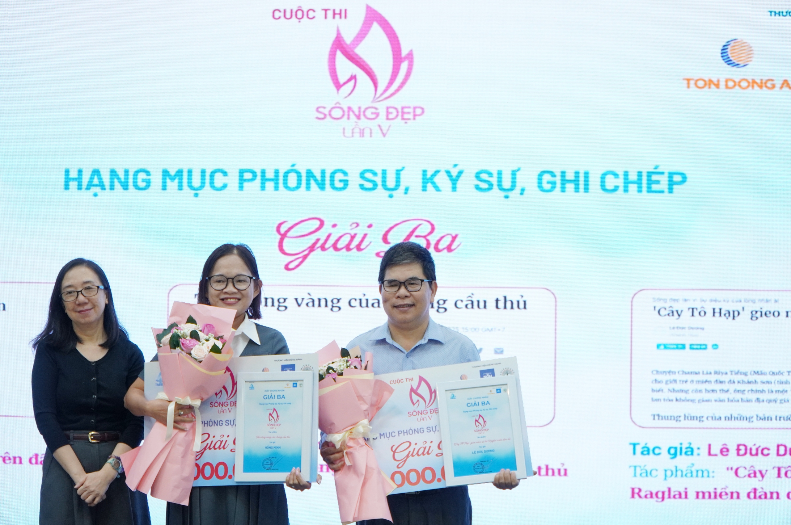 Báo Thanh Niên trao giải cuộc thi Sống Đẹp lần 5: Đong đầy cảm xúc - Ảnh 6.