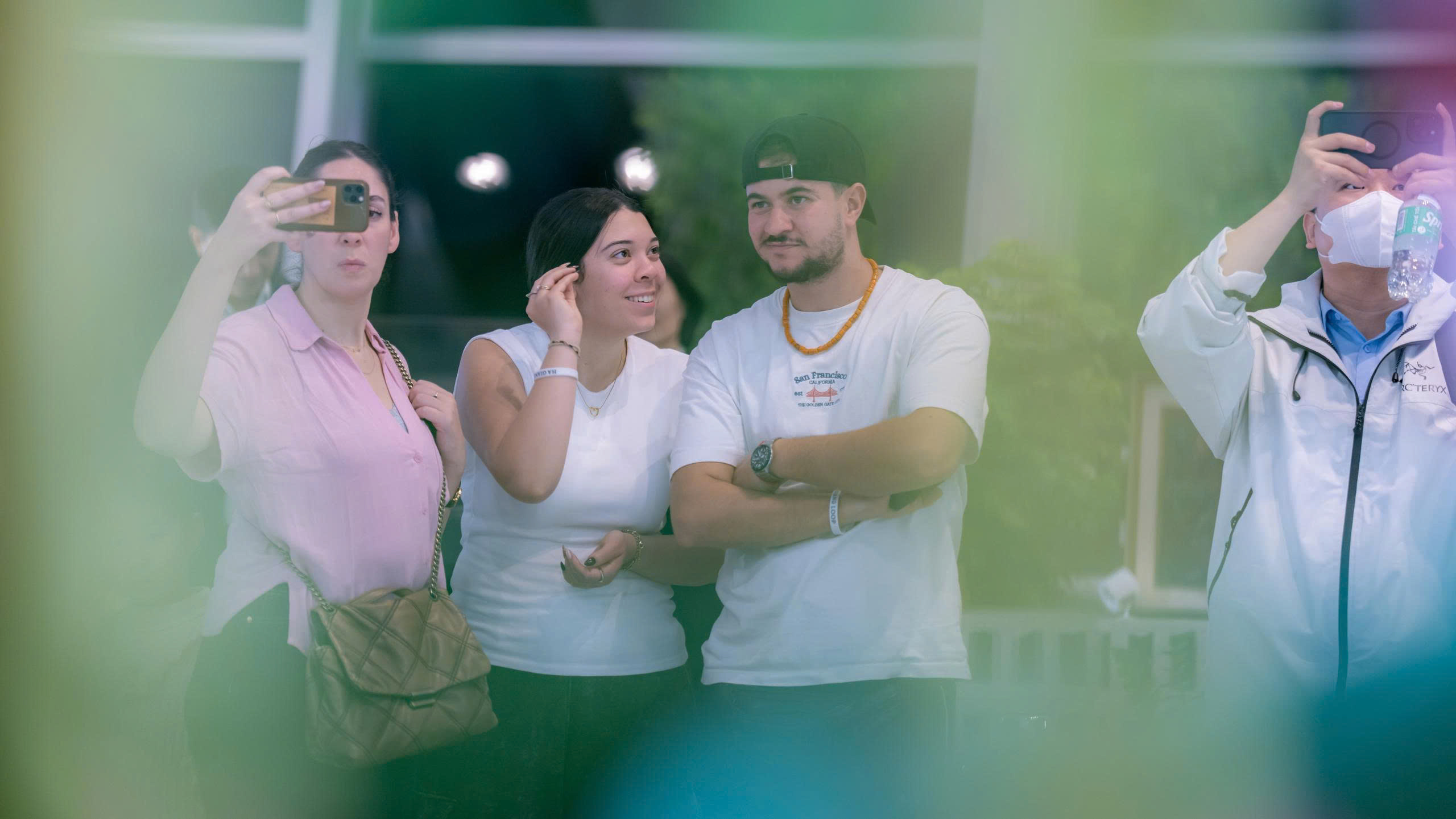 Cho&aacute;ng ngợp trước biểu tượng rồng thi&ecirc;ng đỏ rực tại s&acirc;n bay Nội B&agrave;i - Ảnh 18.