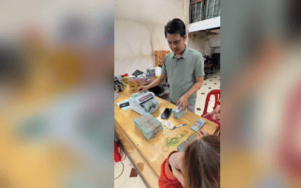 Nữ nhân viên xinh đẹp ở tiệm vàng Vĩnh Long làm bão xổ số miền Nam - Ảnh 2.