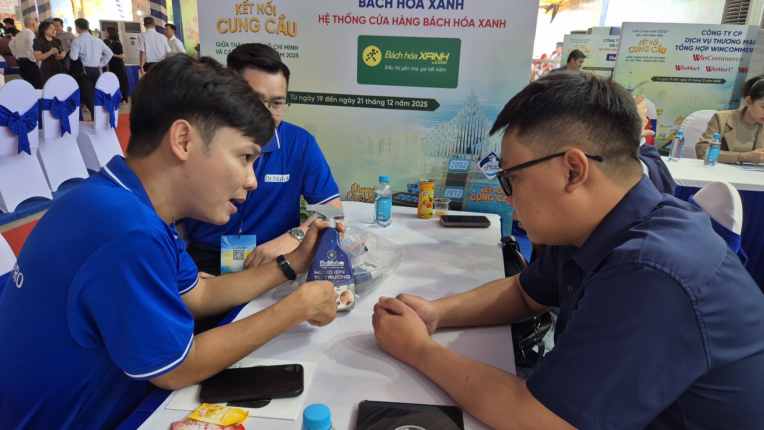 Tuần lễ sản phẩm OCOP đặc sản vùng miền tại TP HCM chào đón Tết 2025 - Ảnh 9.