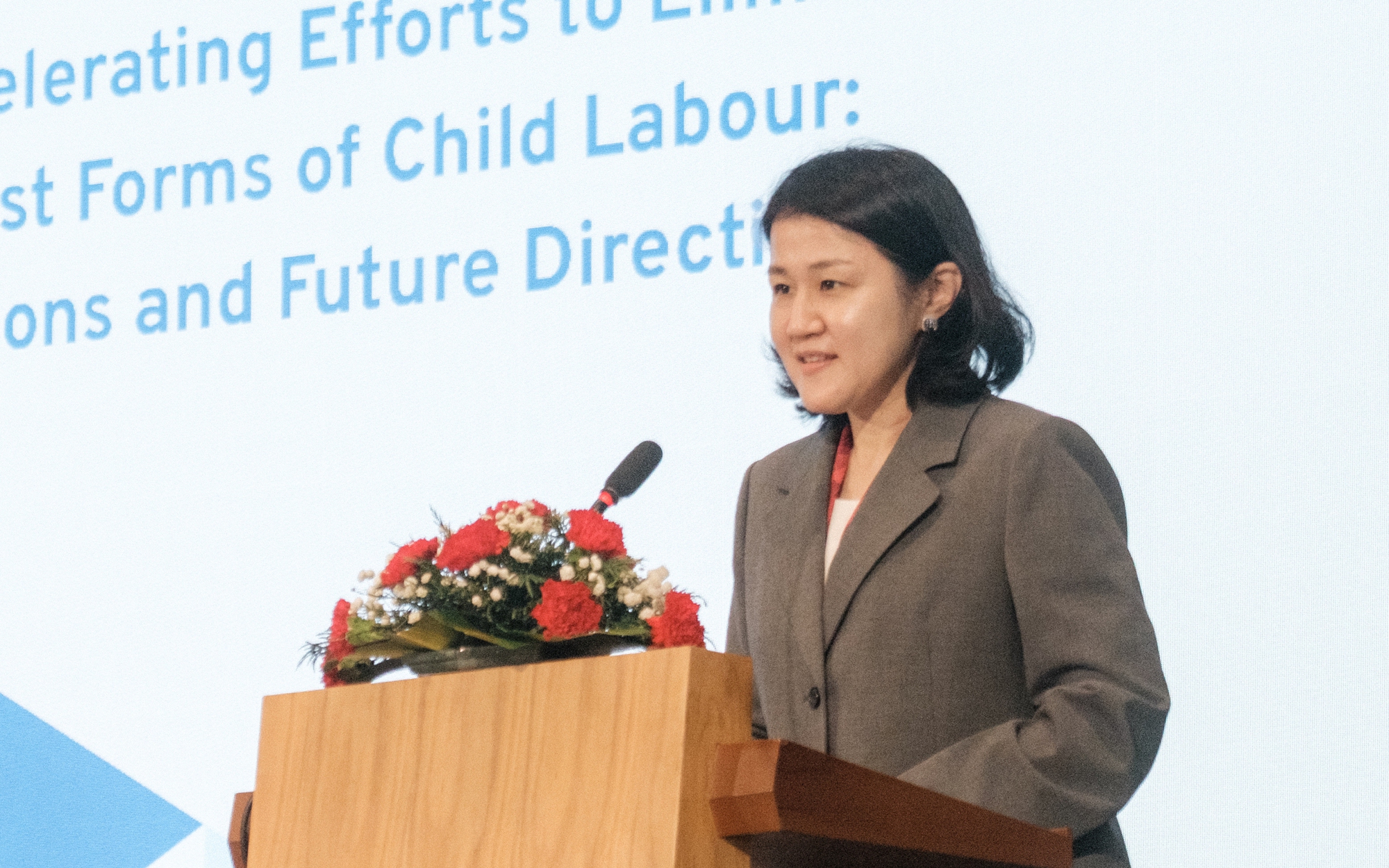 ILO nghi&ecirc;n cứu về t&aacute;c động của lương tối thiểu tại Việt Nam - Ảnh 1.