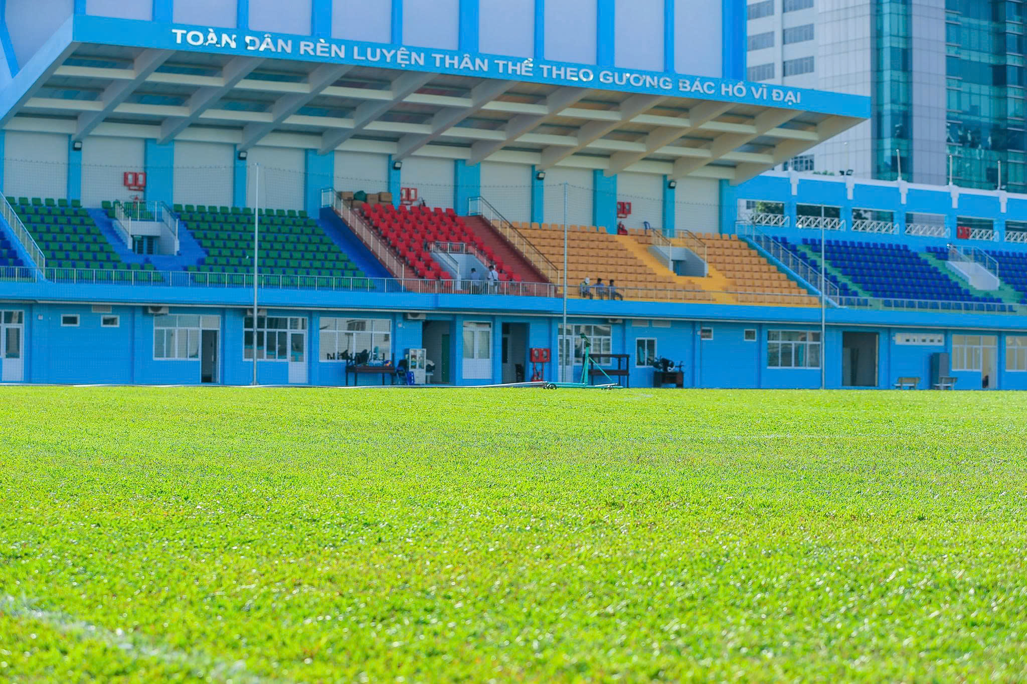 Diện mạo mới của sân Hoa Lư - Ảnh 5.