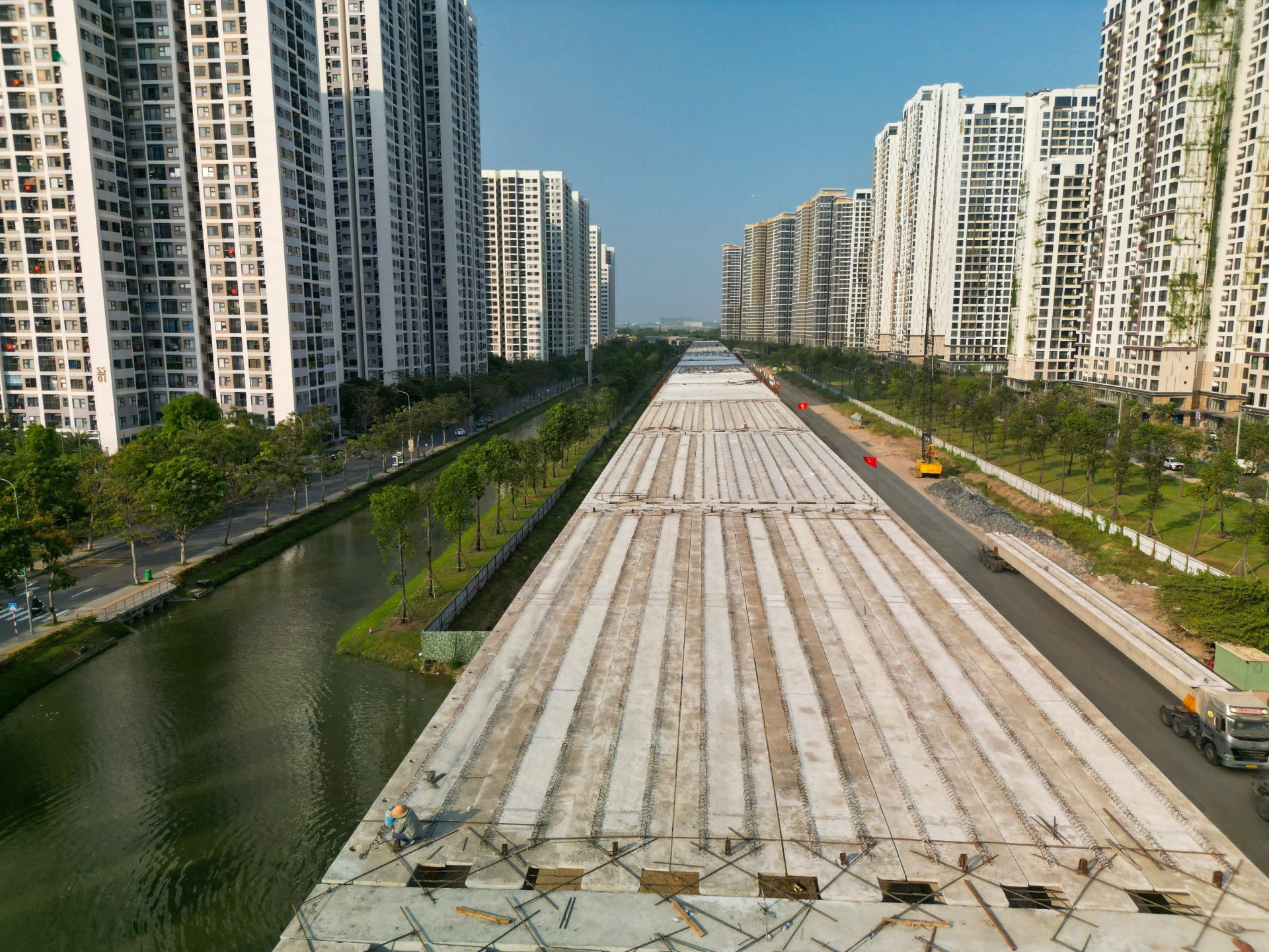 LẮNG NGHE NGƯỜI DÂN HIẾN KẾ: TP HCM - Đồng Nai: Bắt tay kiến tạo siêu đô thị vùng - Ảnh 1. LẮNG NGHE NGƯỜI DÂN HIẾN KẾ: TP HCM - Đồng Nai: Bắt tay kiến tạo siêu đô thị vùng - Ảnh 1.