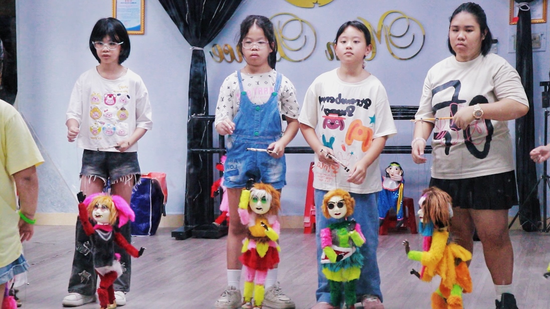 "Giữ lửa" nghệ thuật dân gian Việt Nam qua lớp học múa rối 0 đồng   - Ảnh 7.