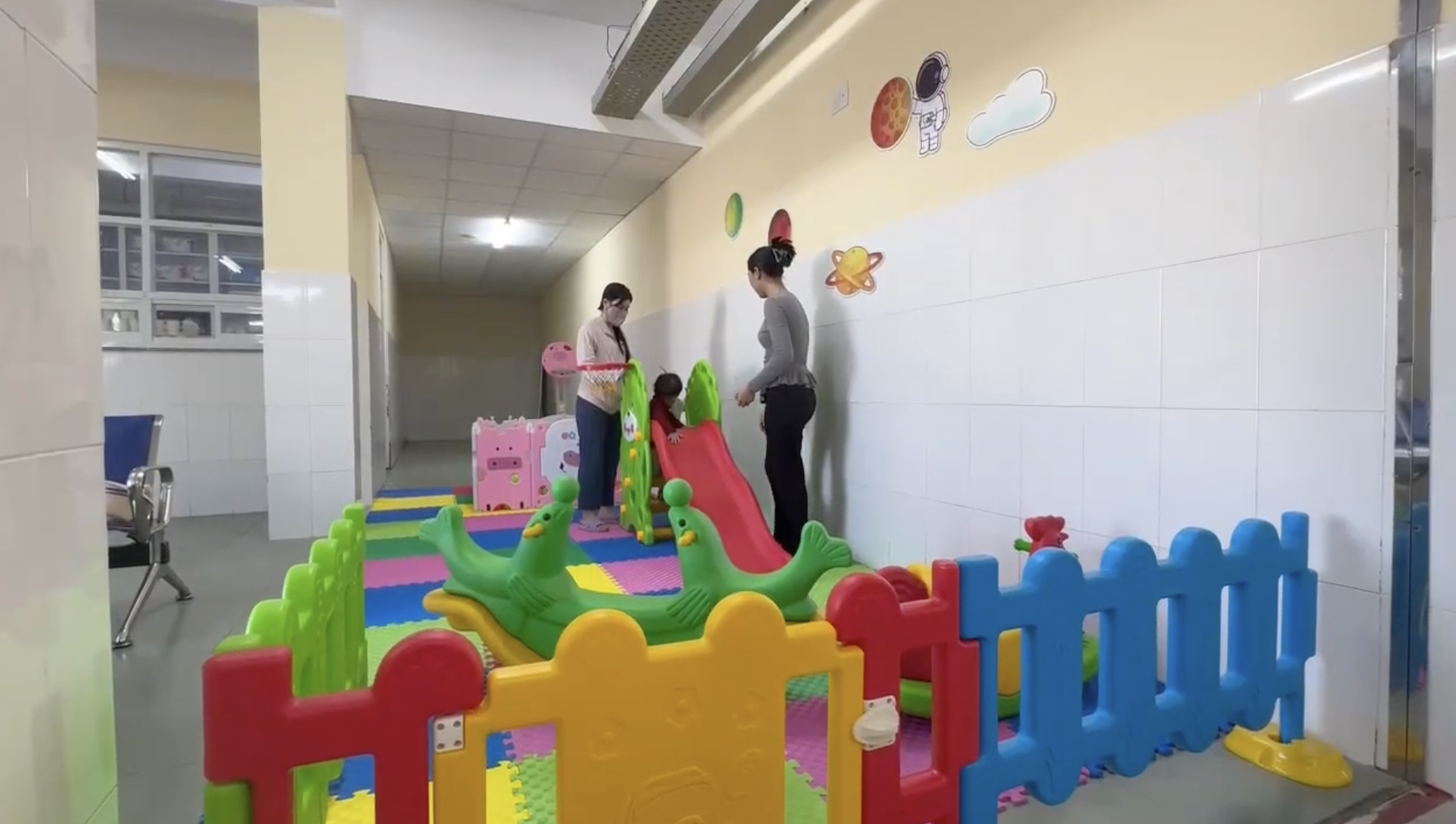 Bệnh viện Từ Dũ cơ sở 2: 3 tuần thử vận hành thử nghiệm lượt khám tăng 4 lần, chuyển viện giảm mạnh - Ảnh 4.