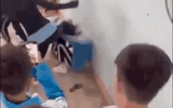 Nữ sinh lớp 7 bị đánh hội đồng cần được hỗ trợ tâm lý để trở lại lớp học - Ảnh 1.