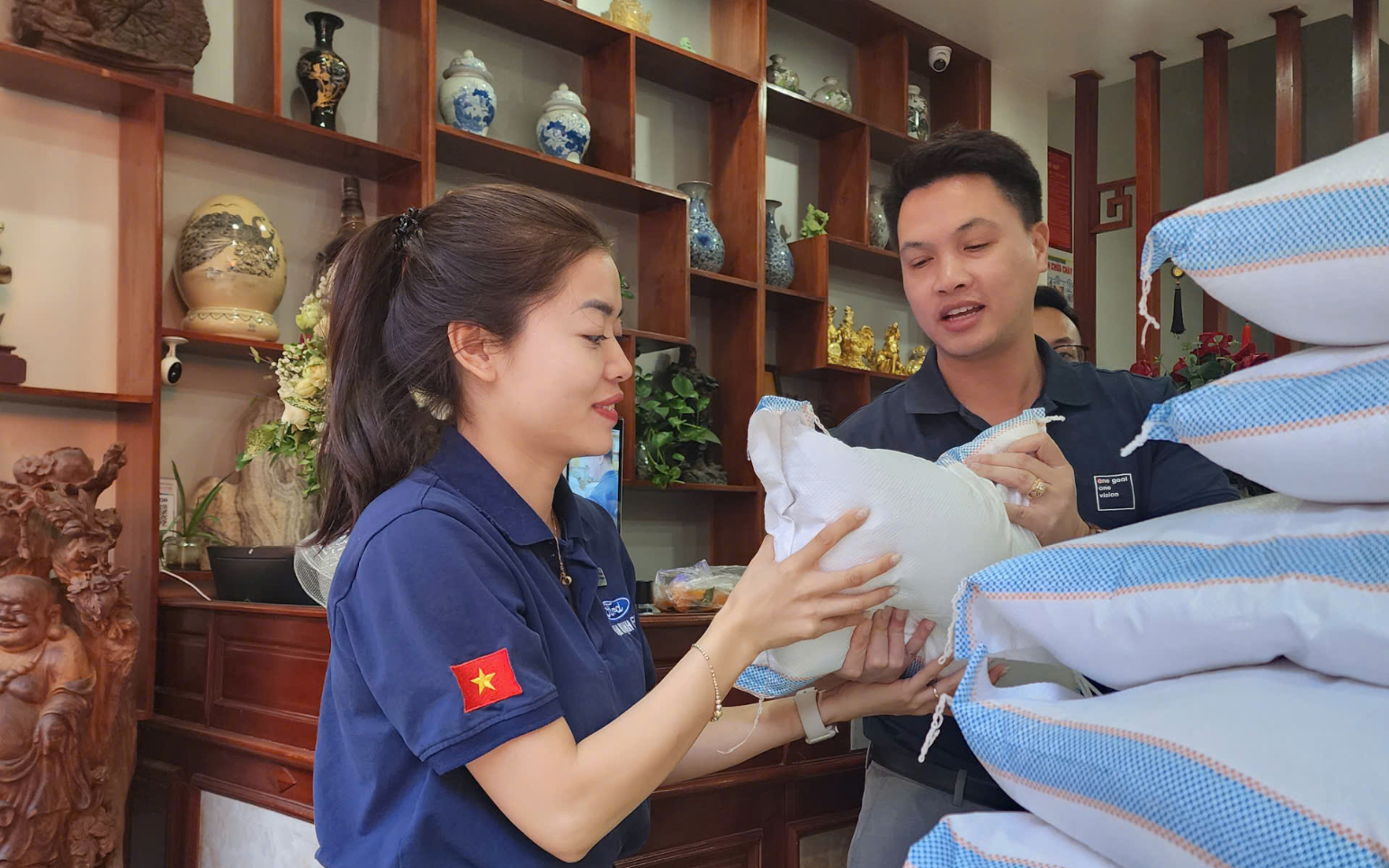 Thanh toán lương cho lao động nước ngoài, doanh nghiệp cần biết - Ảnh 2.