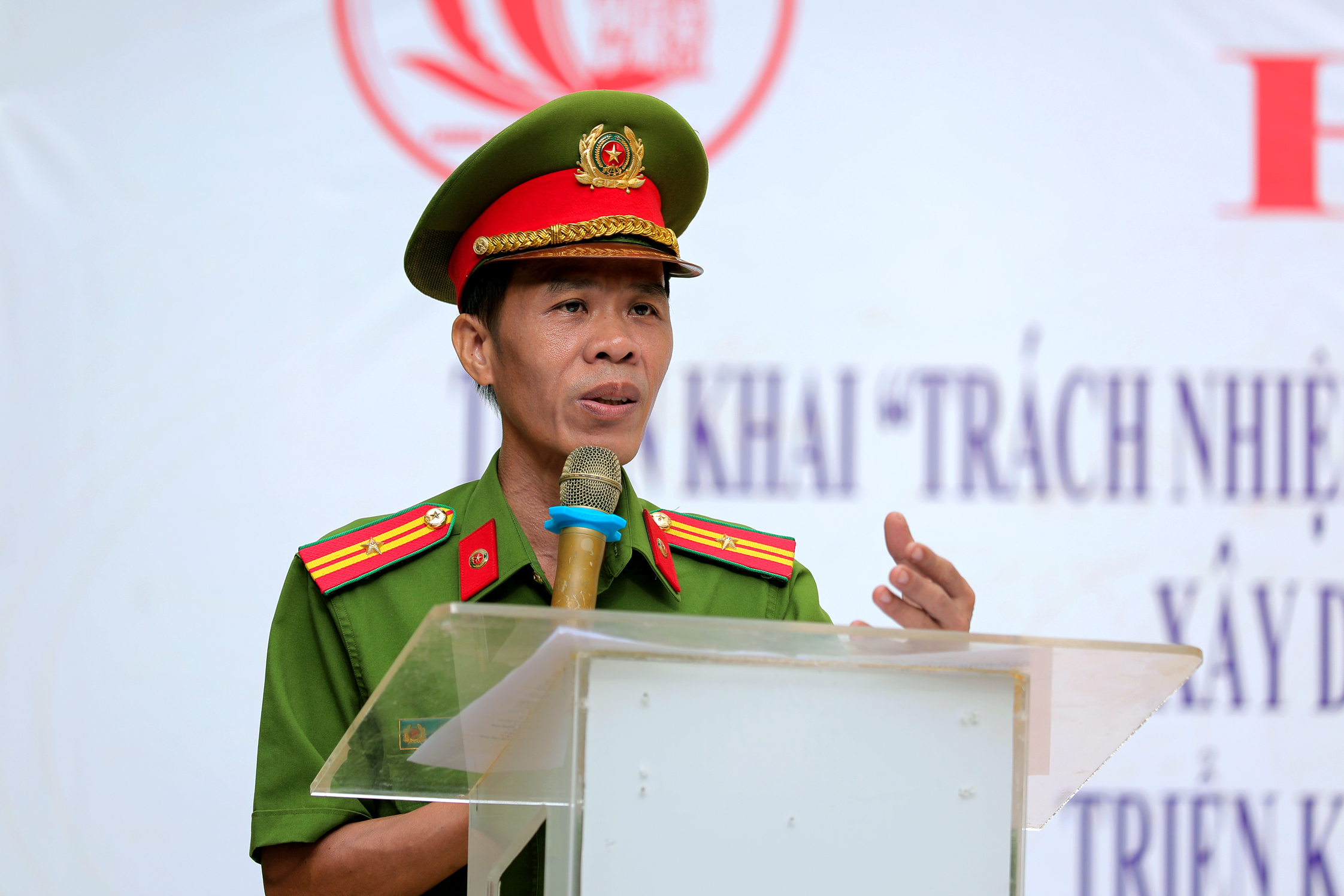 Kh&ocirc;ng để "b&agrave; hỏa" g&otilde; cửa: Phường B&agrave;n Cờ siết chặt ph&ograve;ng ch&aacute;y từ khu d&acirc;n cư - Ảnh 2.