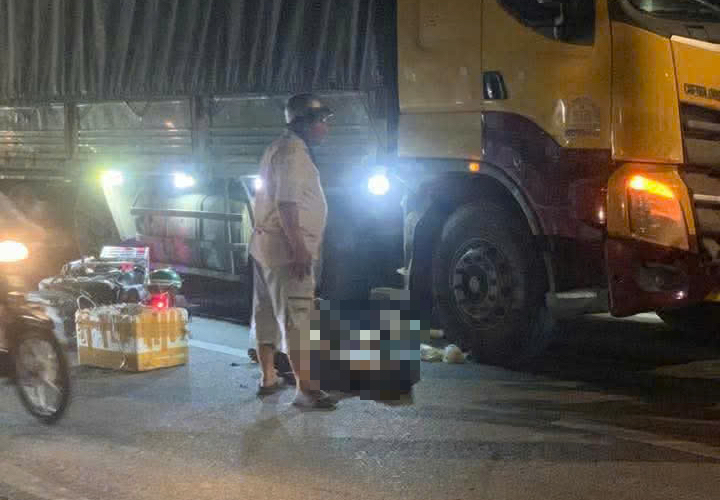 Tai nạn nghiêm trọng ở TPHCM khiến 2 thiếu niên tử vong đáng tiếc - Ảnh 1.