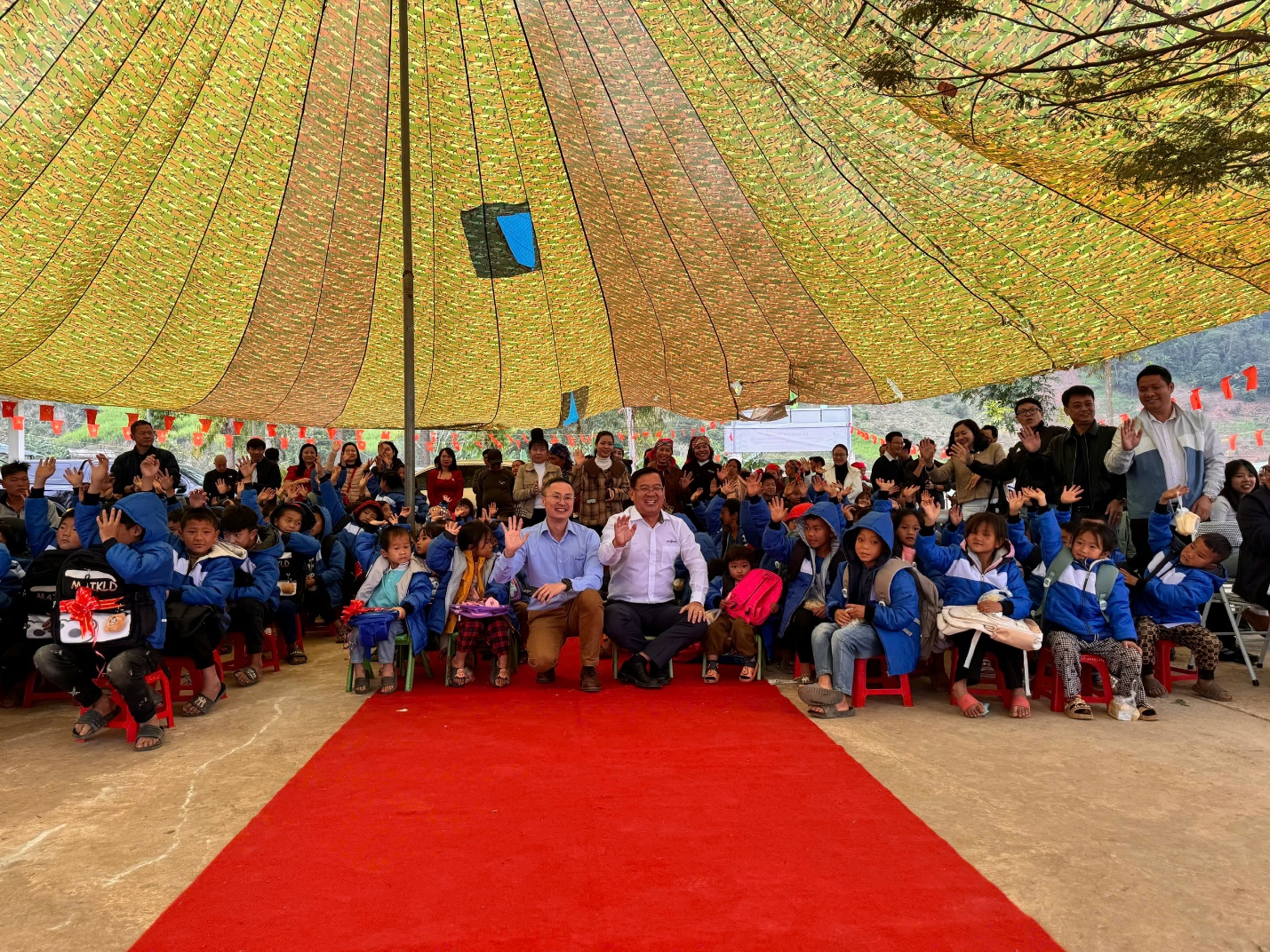 Syngenta khánh thành điểm trường và trao tặng nhà tại Sơn La - Ảnh 2.