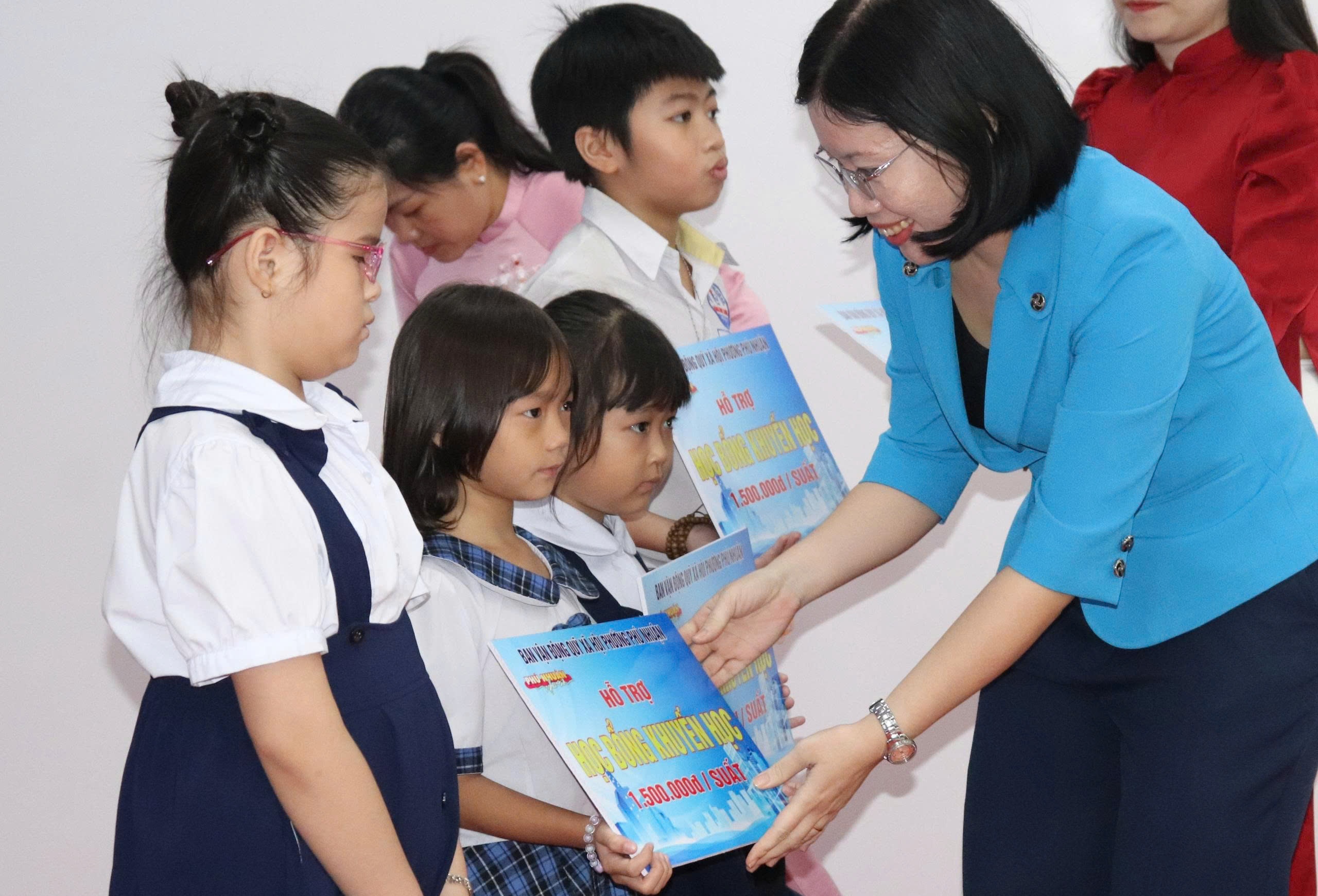 TPHCM: Phường Phú Nhuận ra mắt Điểm an sinh xã hội - Ảnh 3.