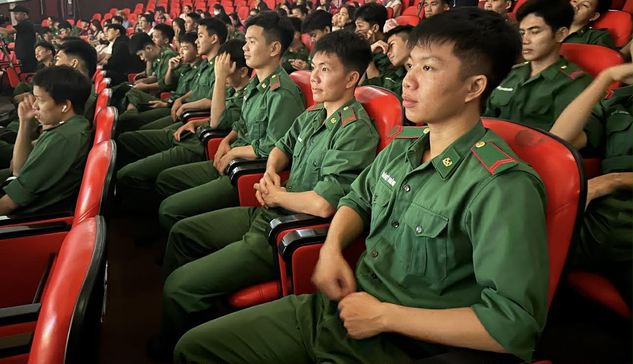 "Khát vọng bình yên" – dấu ấn nghệ thuật chính luận thăng hoa tại Bà Rịa - Ảnh 2.