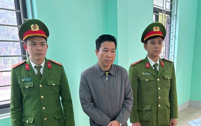 Bắt nguy&ecirc;n chỉ huy trưởng một c&ocirc;ng tr&igrave;nh x&acirc;y dựng - Ảnh 2.