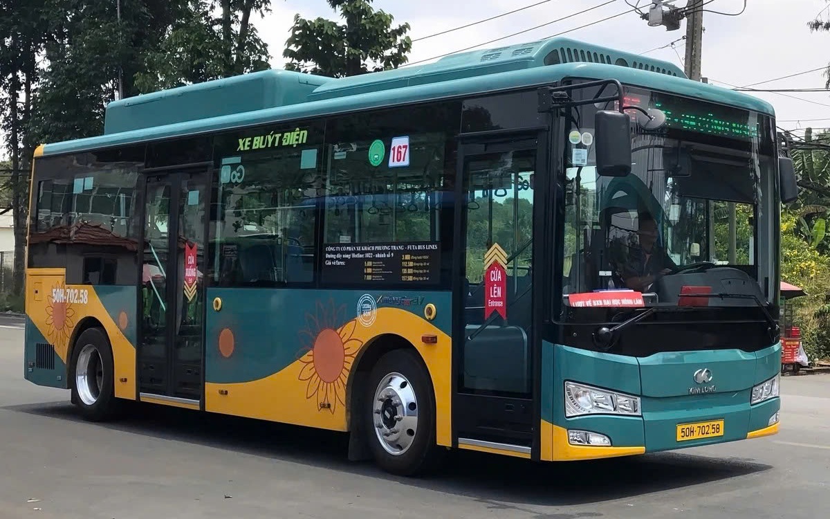 Ngày mai, xe buýt điện kết nối sân bay – trung tâm Côn Đảo - Ảnh 2.