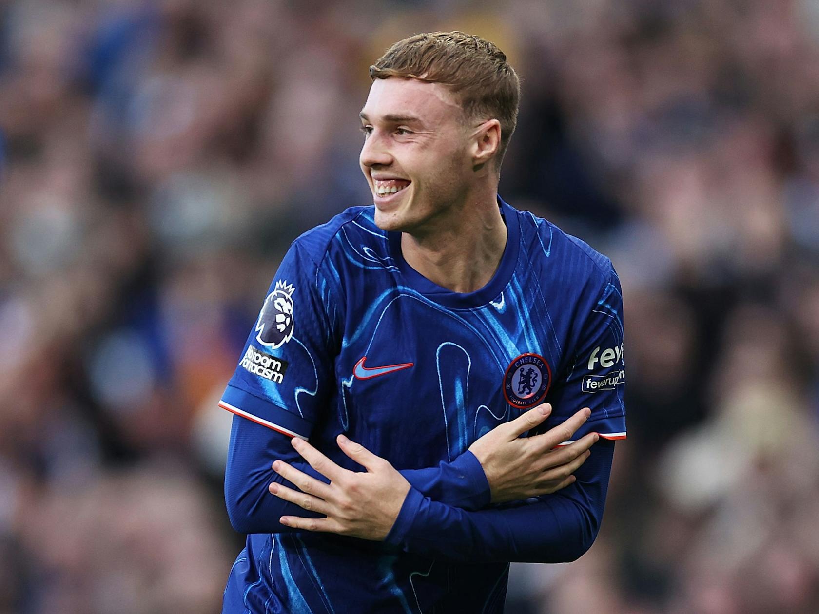 Vẻ đẹp 2 bóng hồng từng “nồng cháy” cùng sao Chelsea - Ảnh 3.