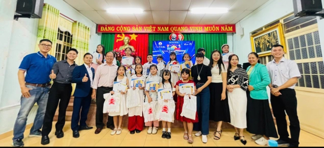 Bảo Lộc lần đầu tham gia tổ chức "Tìm kiếm tài năng MC nhí" - Ảnh 1.