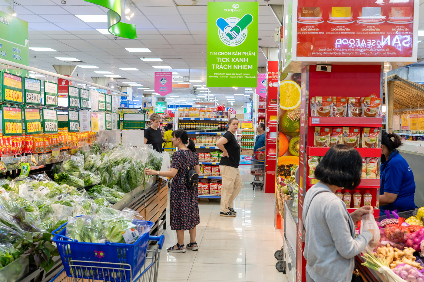 Chiến lược xanh hóa mang tính hệ thống của nhà bán lẻ thuần Việt - Ảnh 12.