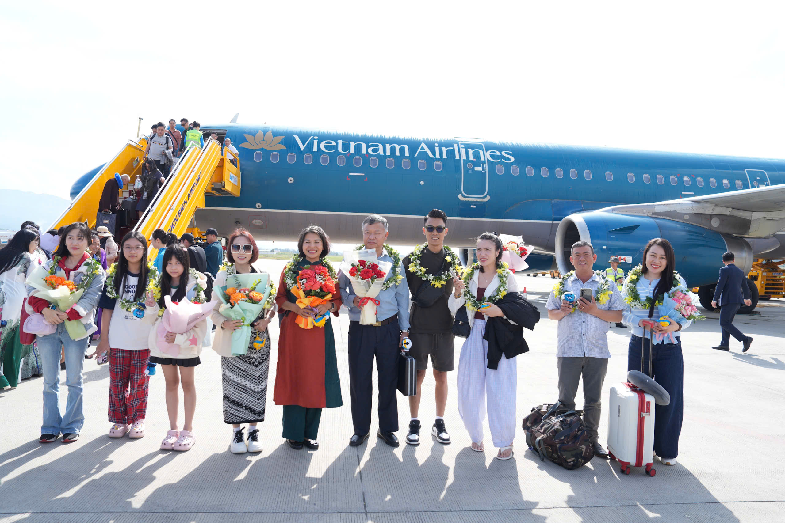 Khám phá đường bay thẳng TPHCM Điện Biên mở ra cơ hội du lịch mới - Ảnh 2.