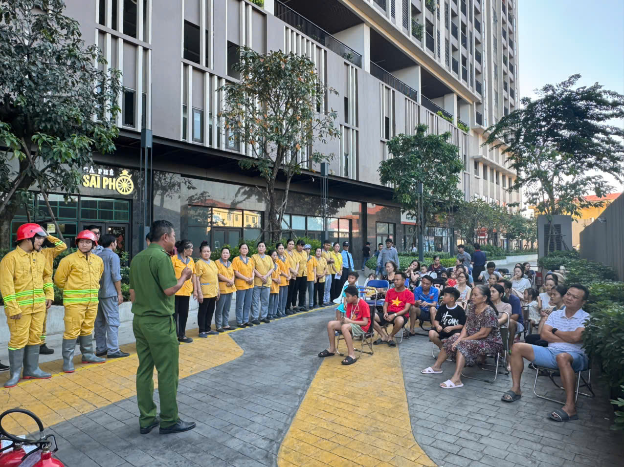 Một đội chữa cháy và cứu nạn cứu hộ ở TPHCM cứu chữa thành công 200 tỉ đồng cho doanh nghiệp - Ảnh 2.