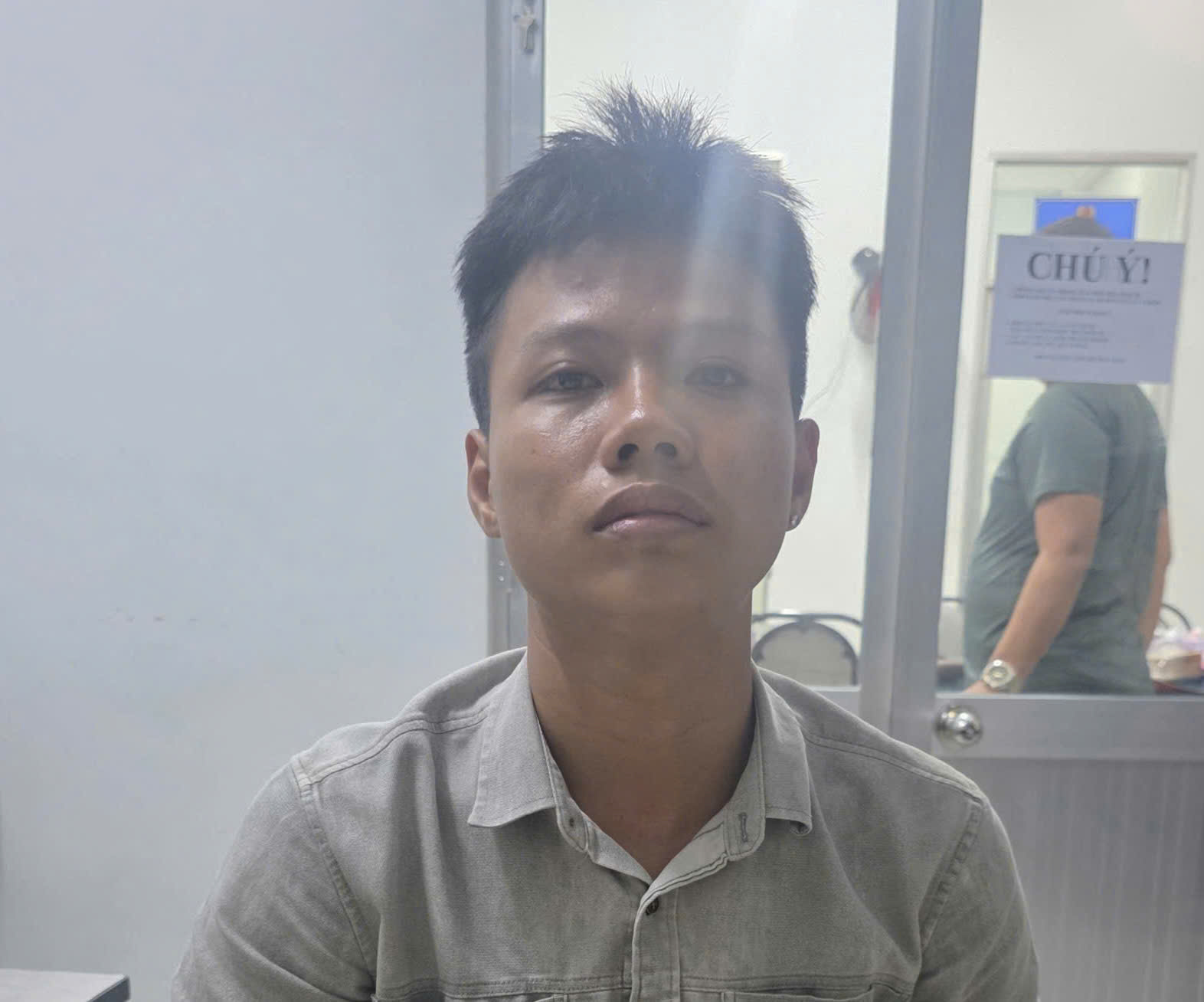 Án mạng đau lòng tại công ty chuyển phát nhanh ở Tây Ninh: Điều tra khẩn cấp - Ảnh 2.